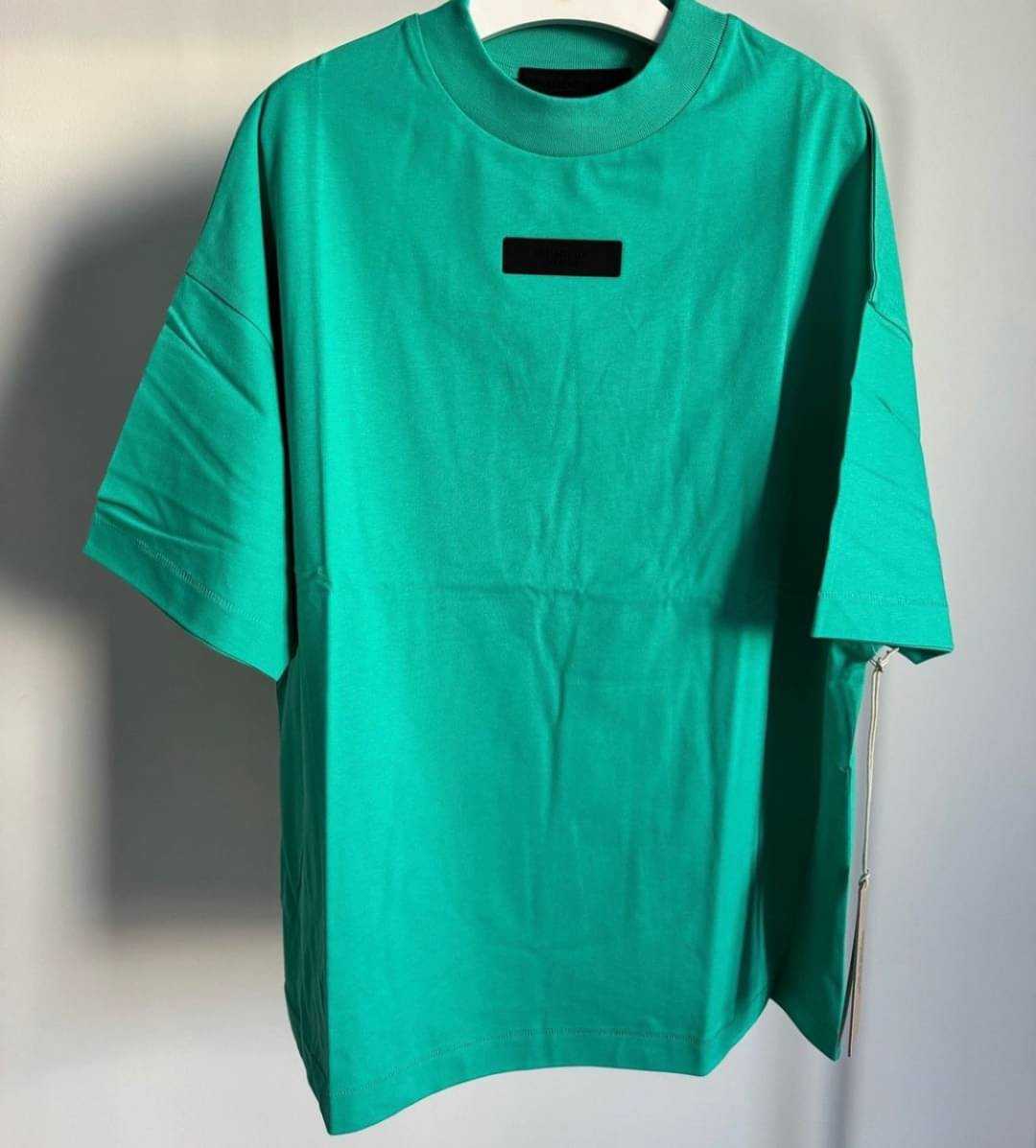 Essentials Tee​ Winter oversize​ 