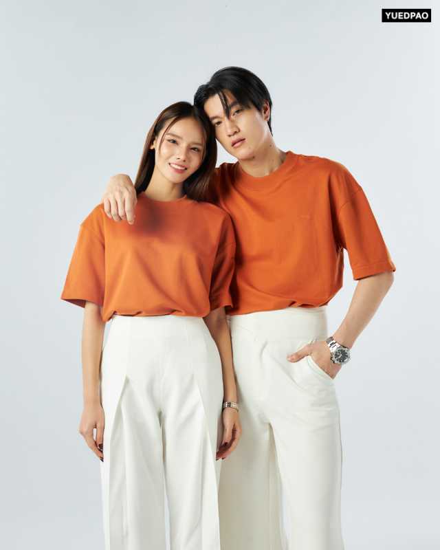 Yuedpao เสื้อยืด Feather Comfort Oversized สี Pumpkin