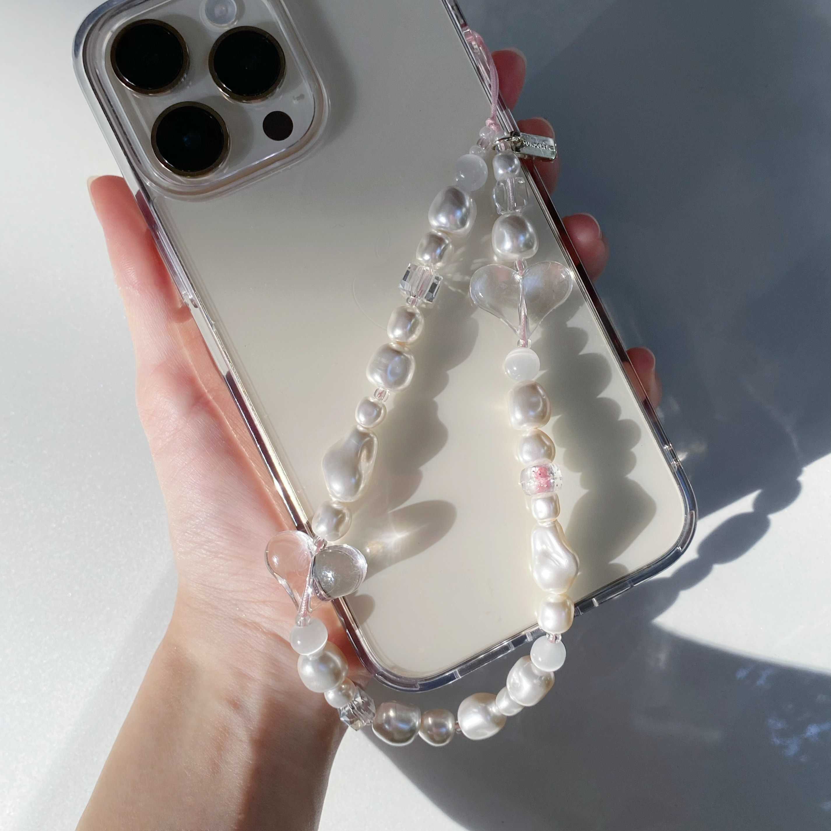 GIANT CLEAR HEART PHONE STRAP
