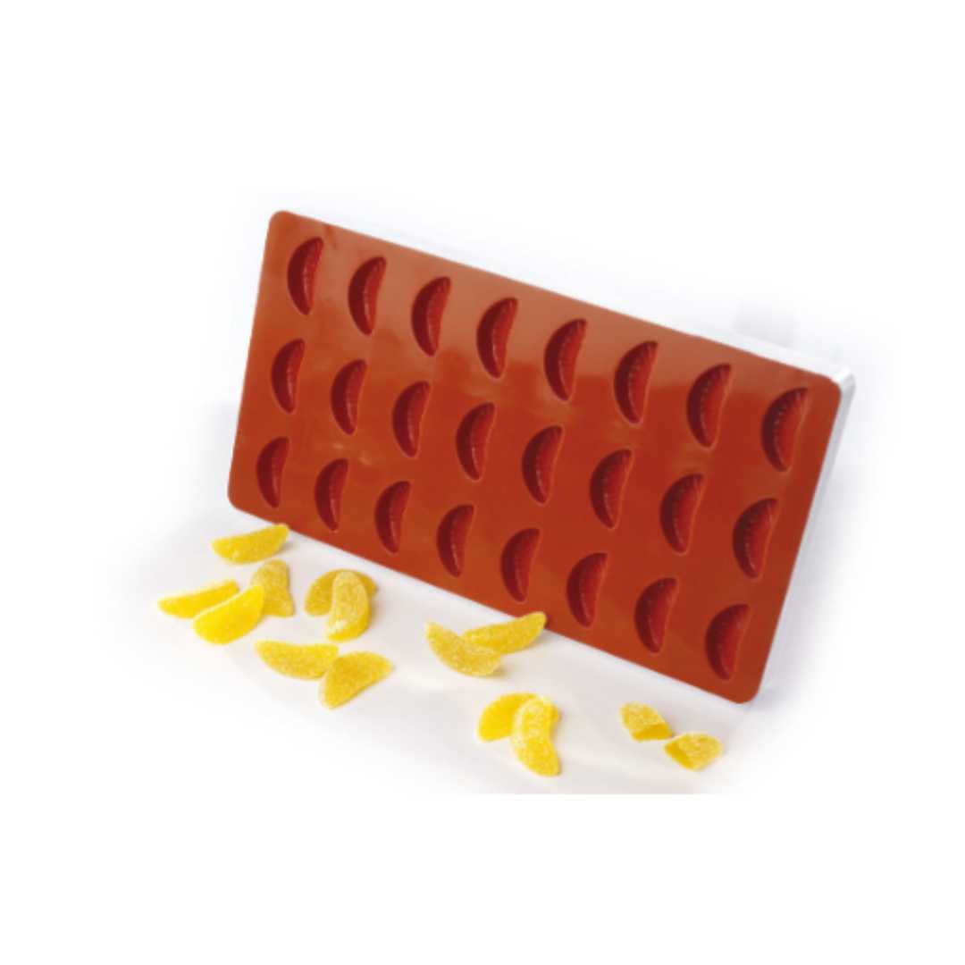 339010 SILICONE MOULD FOR FRUIT PASTE 24 MANDARINE SEGMENTS 4.5 CM