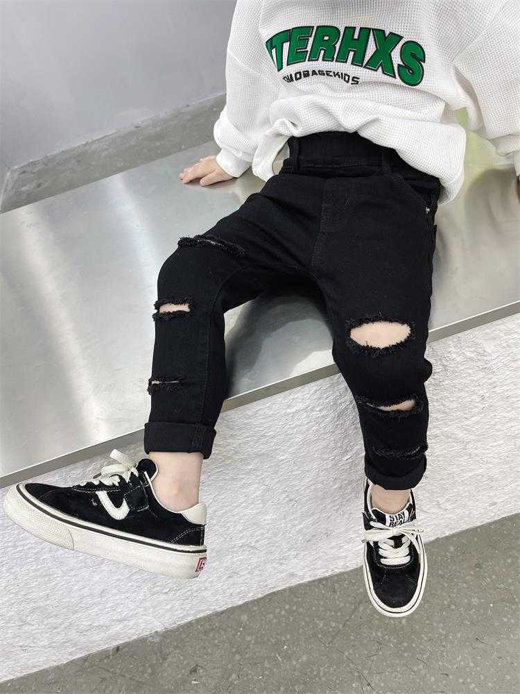 P16 - 👖กางเกงขายาวสีดำทรงขาเดฟแต่งขาด พร้อมส่ง