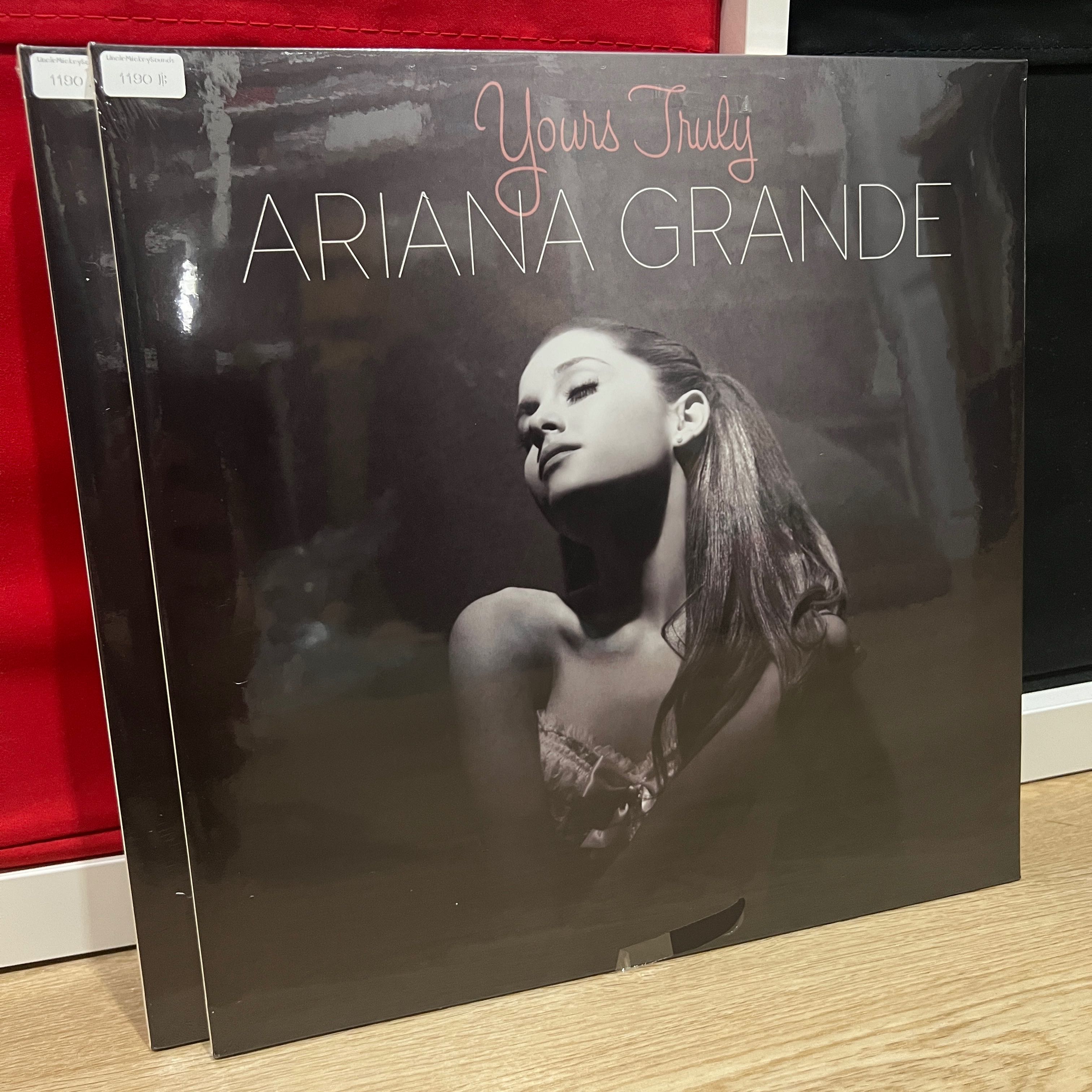 (Vinyl) Ariana Grande - Yours Truly  ⚫️