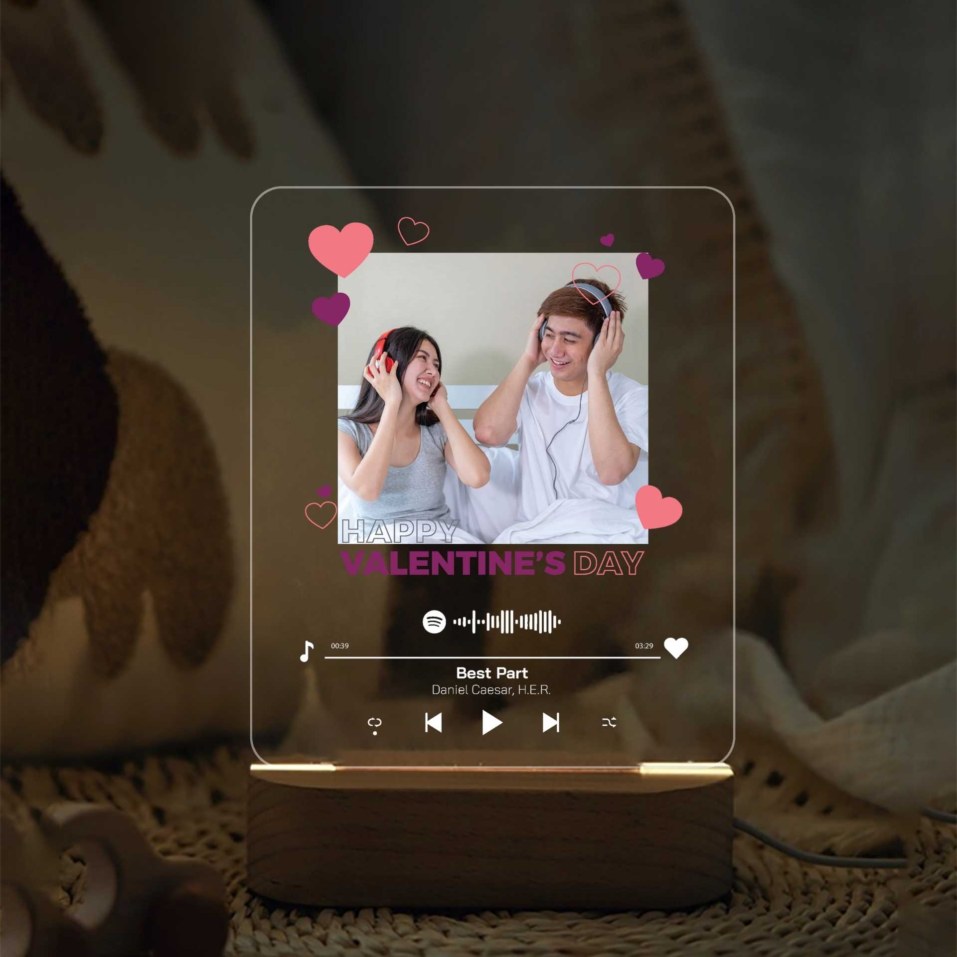 Happylife FEBRUARY  คมไฟอะคริลิคสั่งทำ สกรีน ของขวัญวันเกิด ของขวัญให้แฟน วันวาเลนไทน ตามเทศกาลต่างๆ