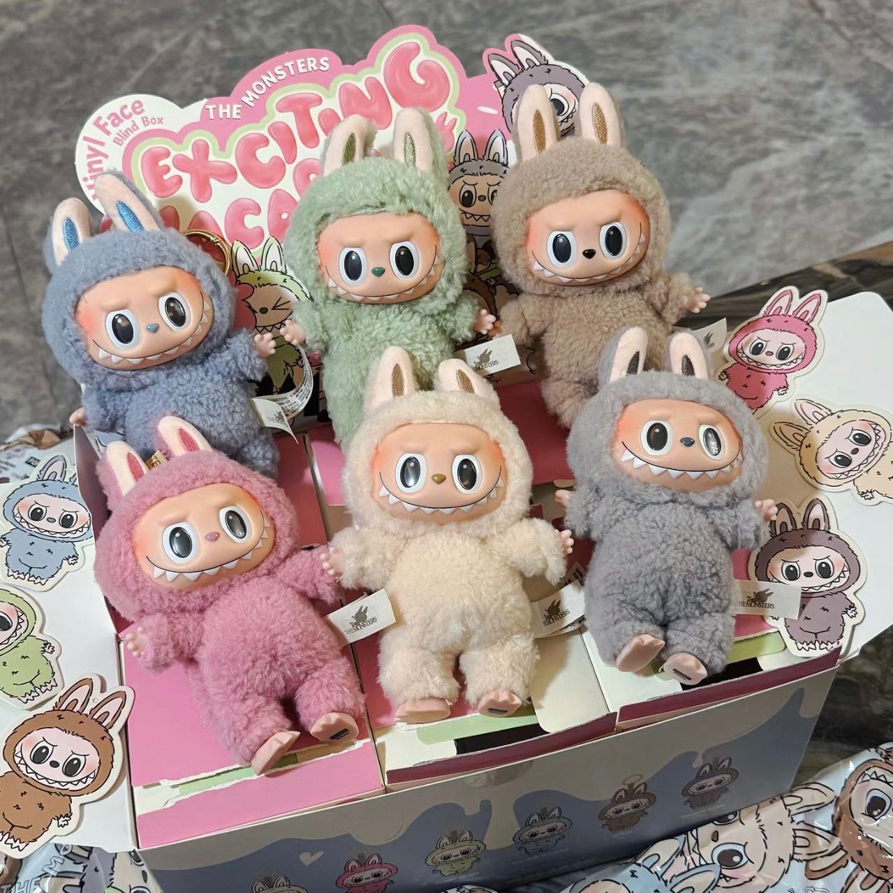 popmart : labubu macaron  พวงกุญแจห้อยกระเป๋า แบบสุ่ม (จัดส่งสินค้าวันที่ 25-28/4)
