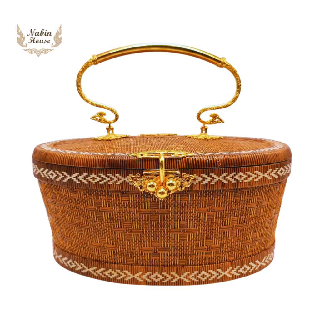 กระเป๋าย่านลิเภาทรงทรงสุพรรณหงส์ลายดาวกระจายสีน้ำตาล