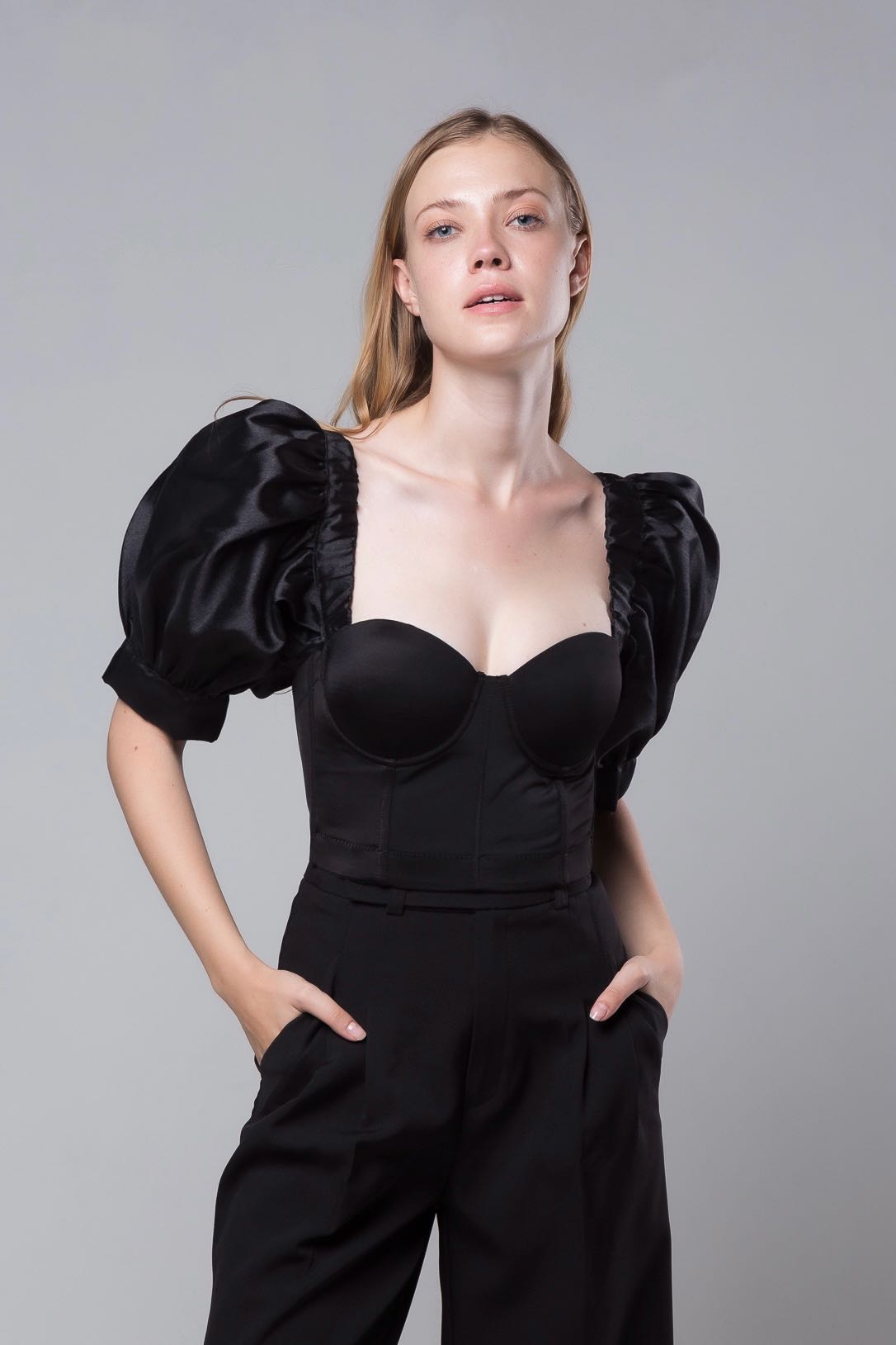 BALLOON BLACK  (size S to 3XL) Pre order