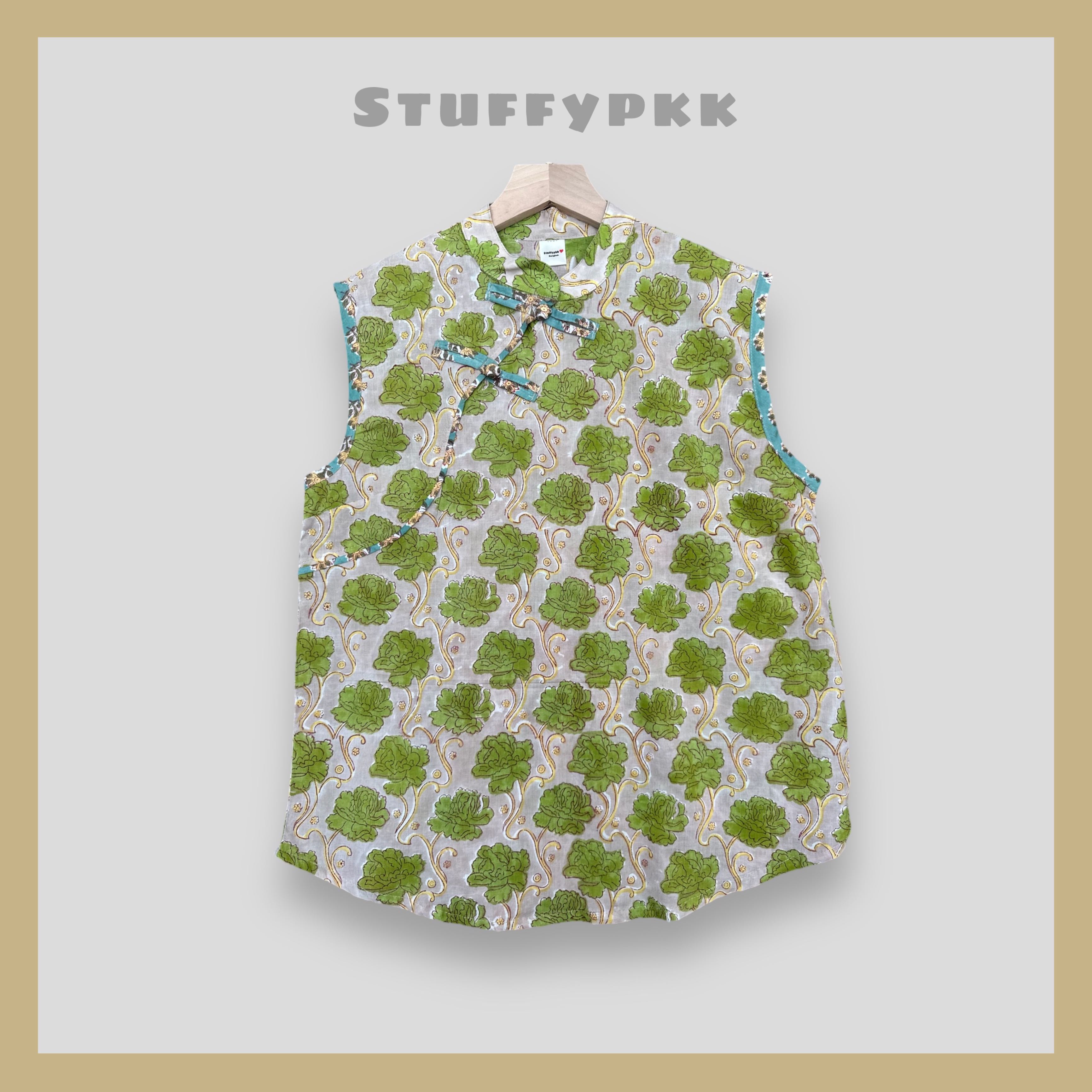 เสื้อคอจีนแขนกุด สีเทาดอกเขียว