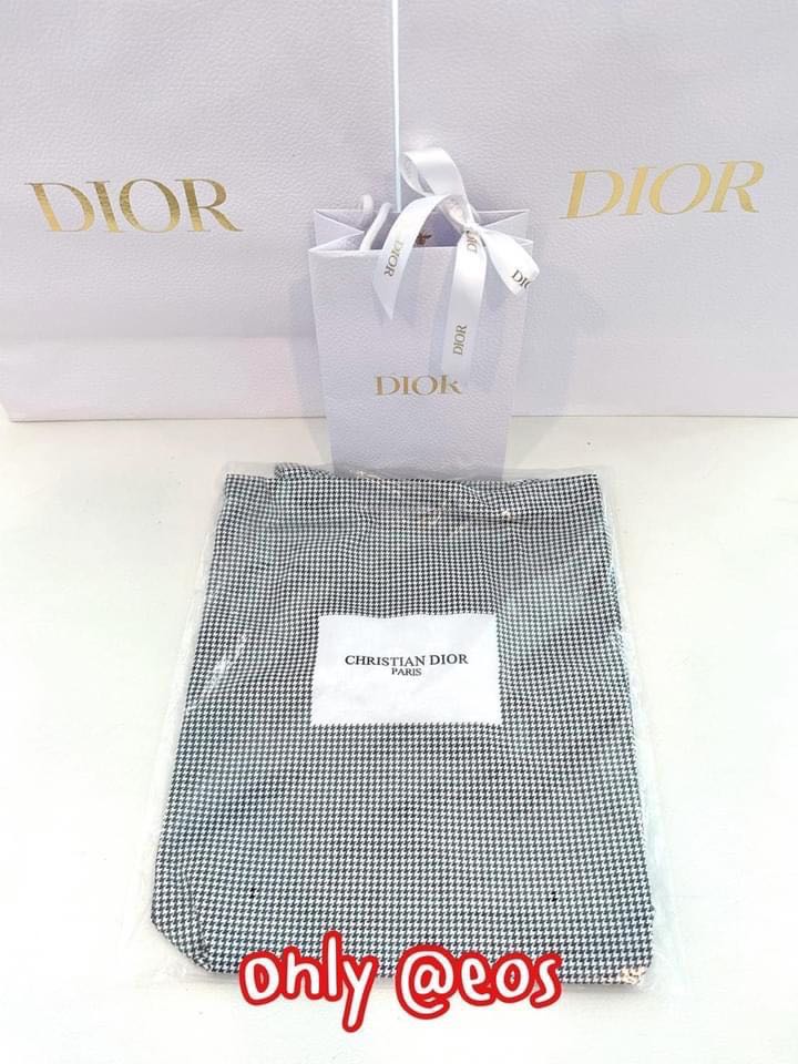 Dior Canvas Tote Bag ตารางขาวดำ