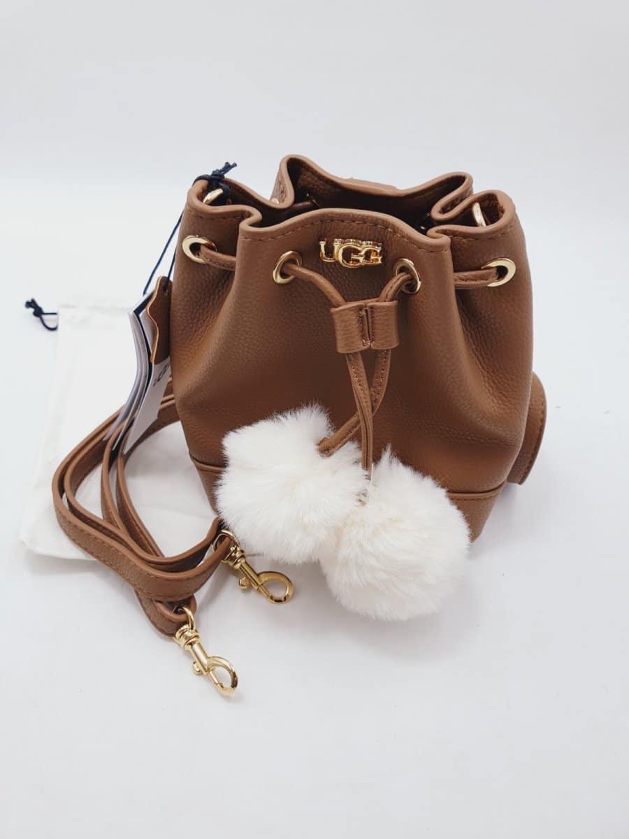 UGG กระเป๋าทรงขนมจีบ brown