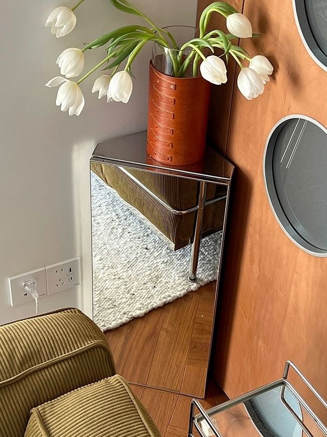 Corner Mirrored Stainless (Pre-order)
