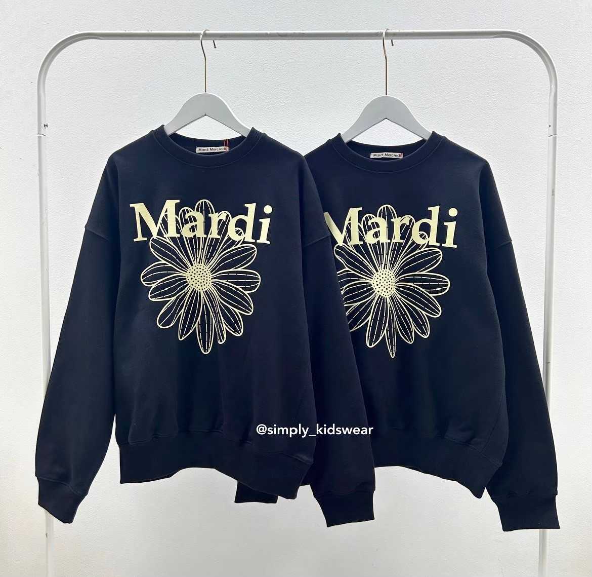 Mardi Flower Sweatshirt (Black)