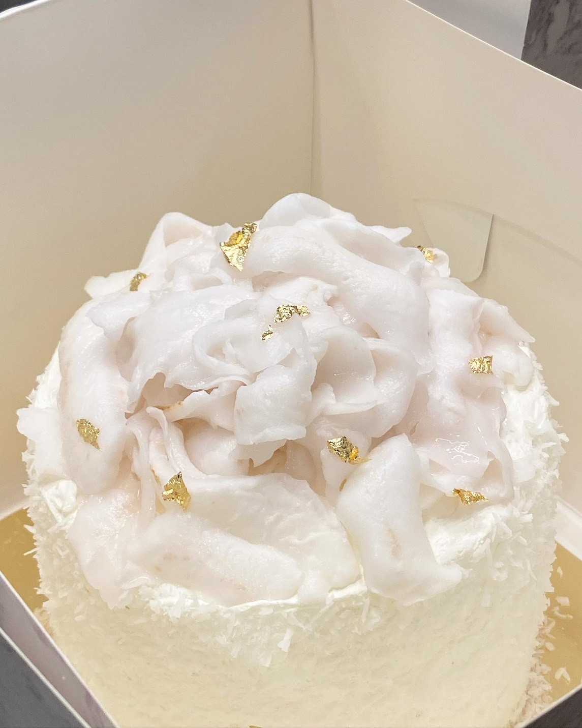 Fresh Coconut Cake เค้กมะพร้าวสด ไร้น้ำตาล เนย นม ไข่