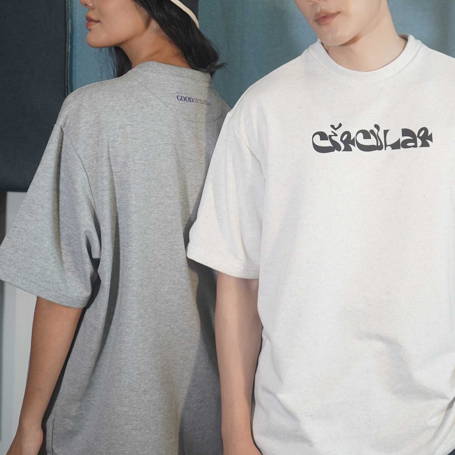 CIRCULAR เสื้อยืดโอเวอร์ไซซ์ แขนสั้น ผ้า French Terry สกรีนลาย