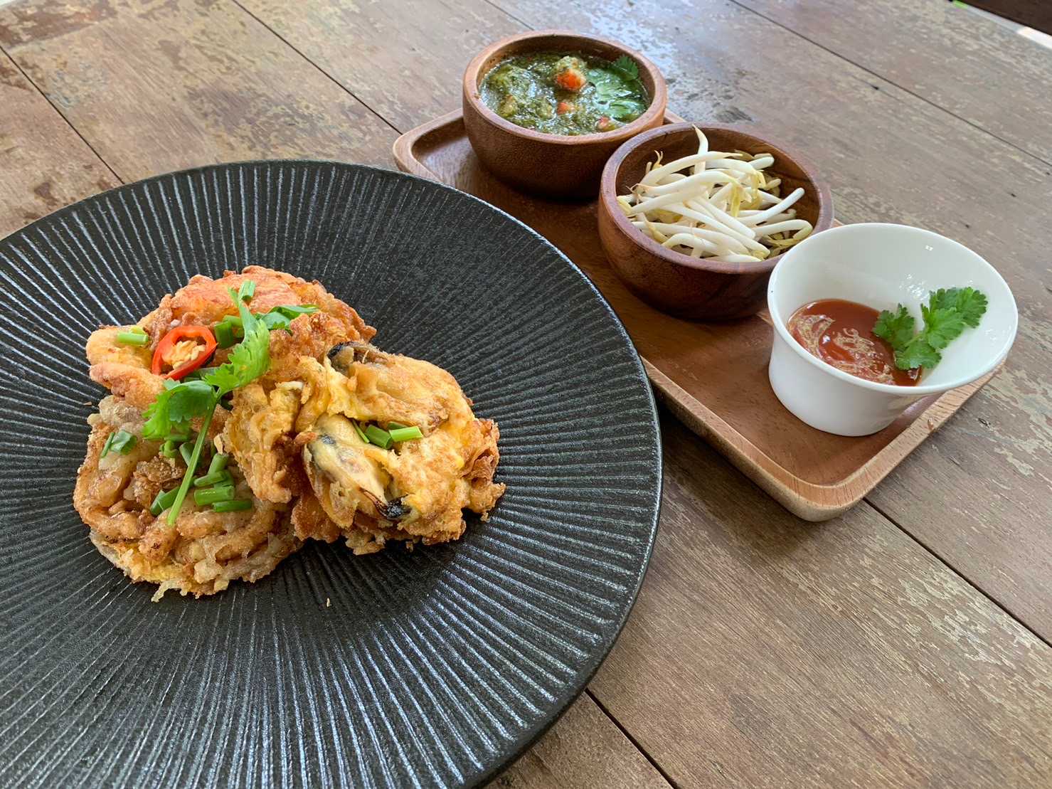 ศรีย่านซีฟู้ดทอด (หอย,กุ้ง,ปลาหมึก)_Sriyan Seafood Tod (Mussels, shrimp,squid)