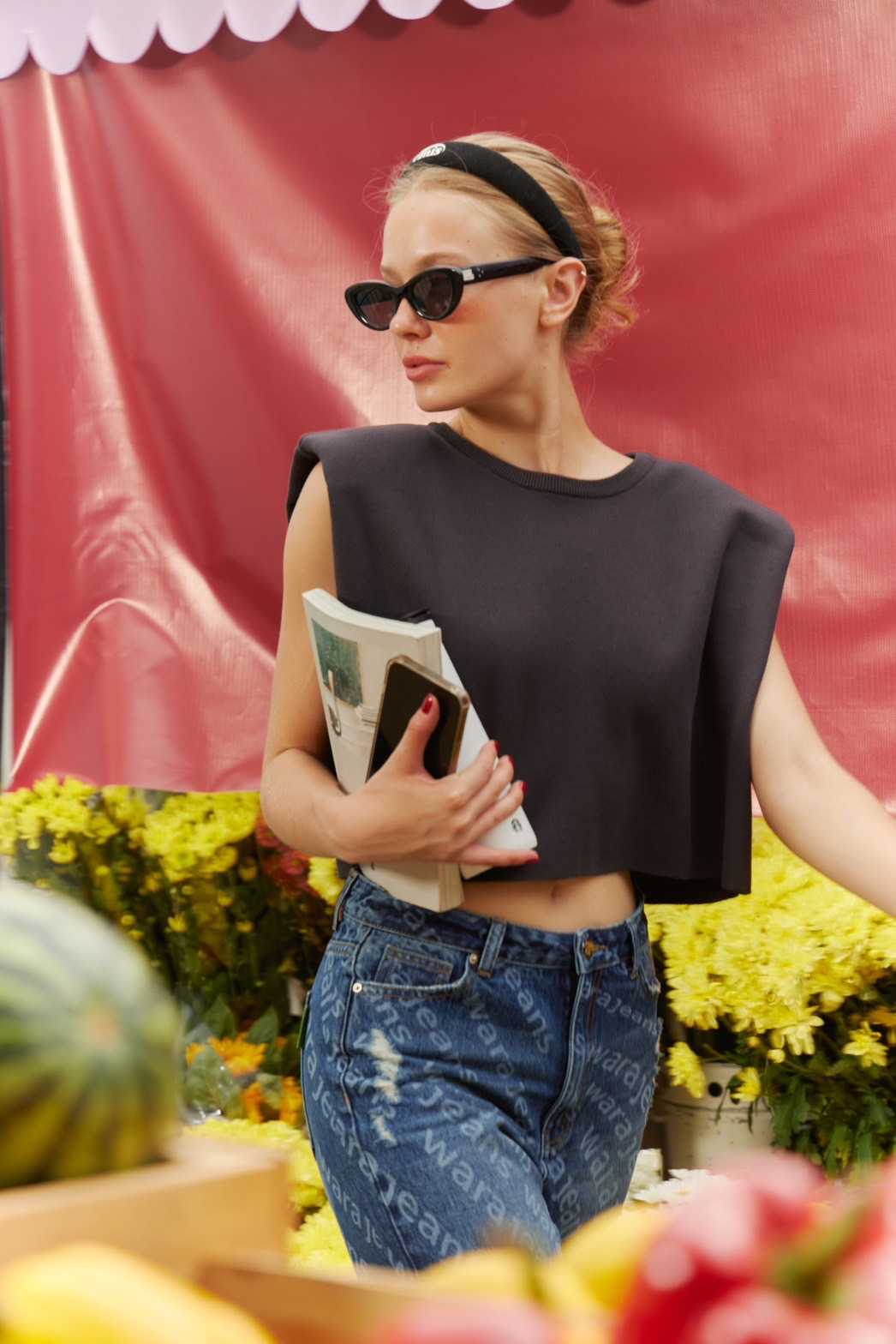 Vavese Crop - B22