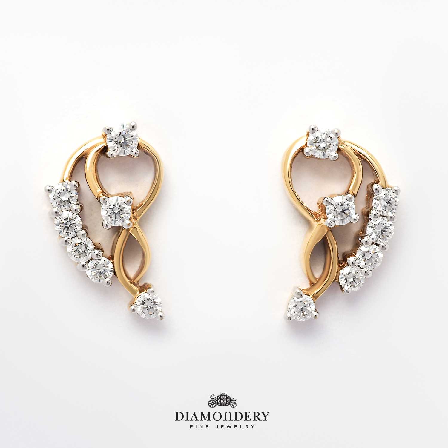 ต่างหูเพชร Infinity With Diamond Earrings