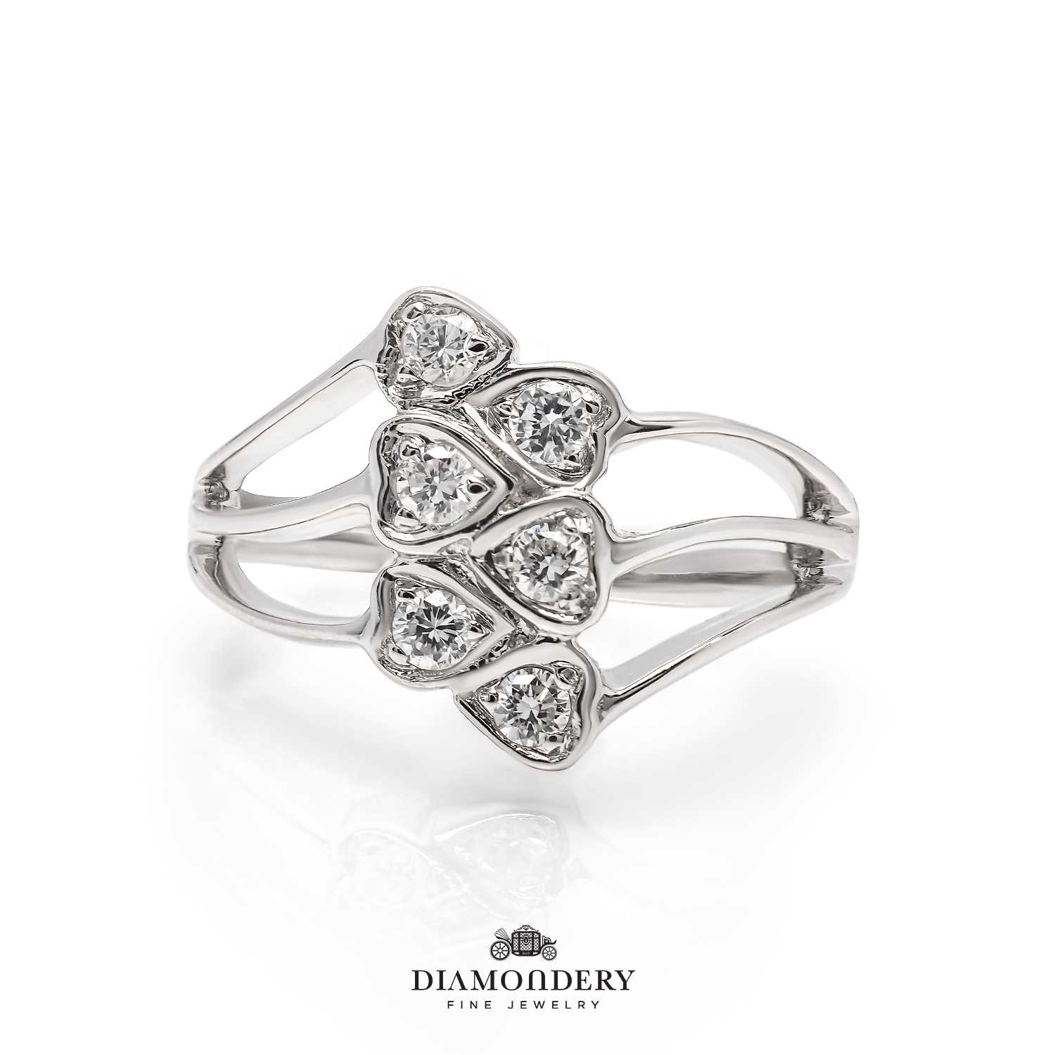 แหวนเพชร Heart Leaf Diamond Ring