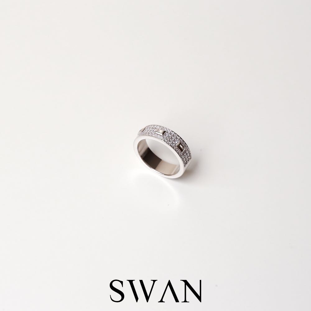 Classic Pave Baguette Ring