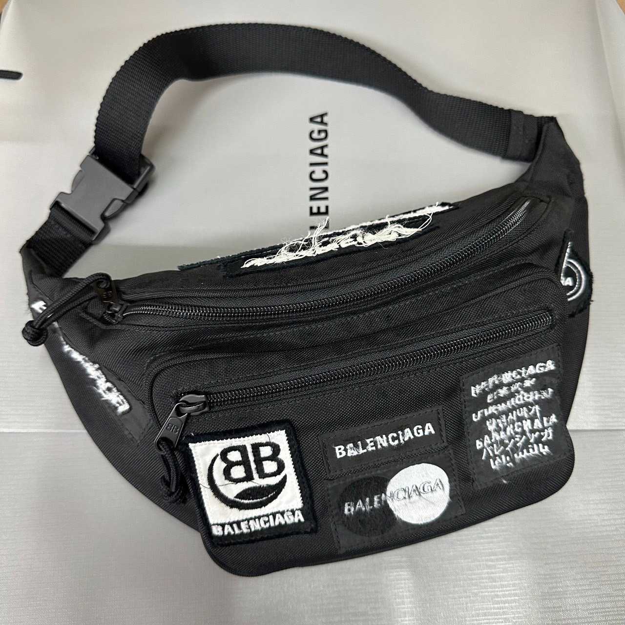 New Balenciaga belt bag