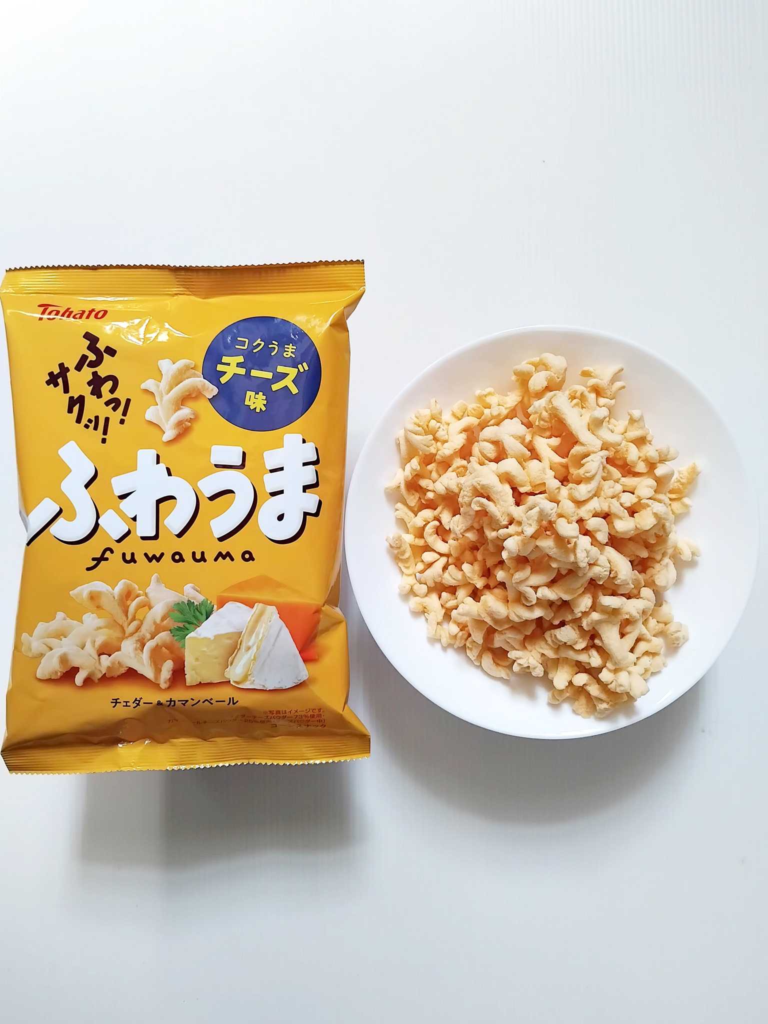 Tohato Corn Snack with Heavy Cheese - ข้าวโพดอบนุ่มรสชีส
