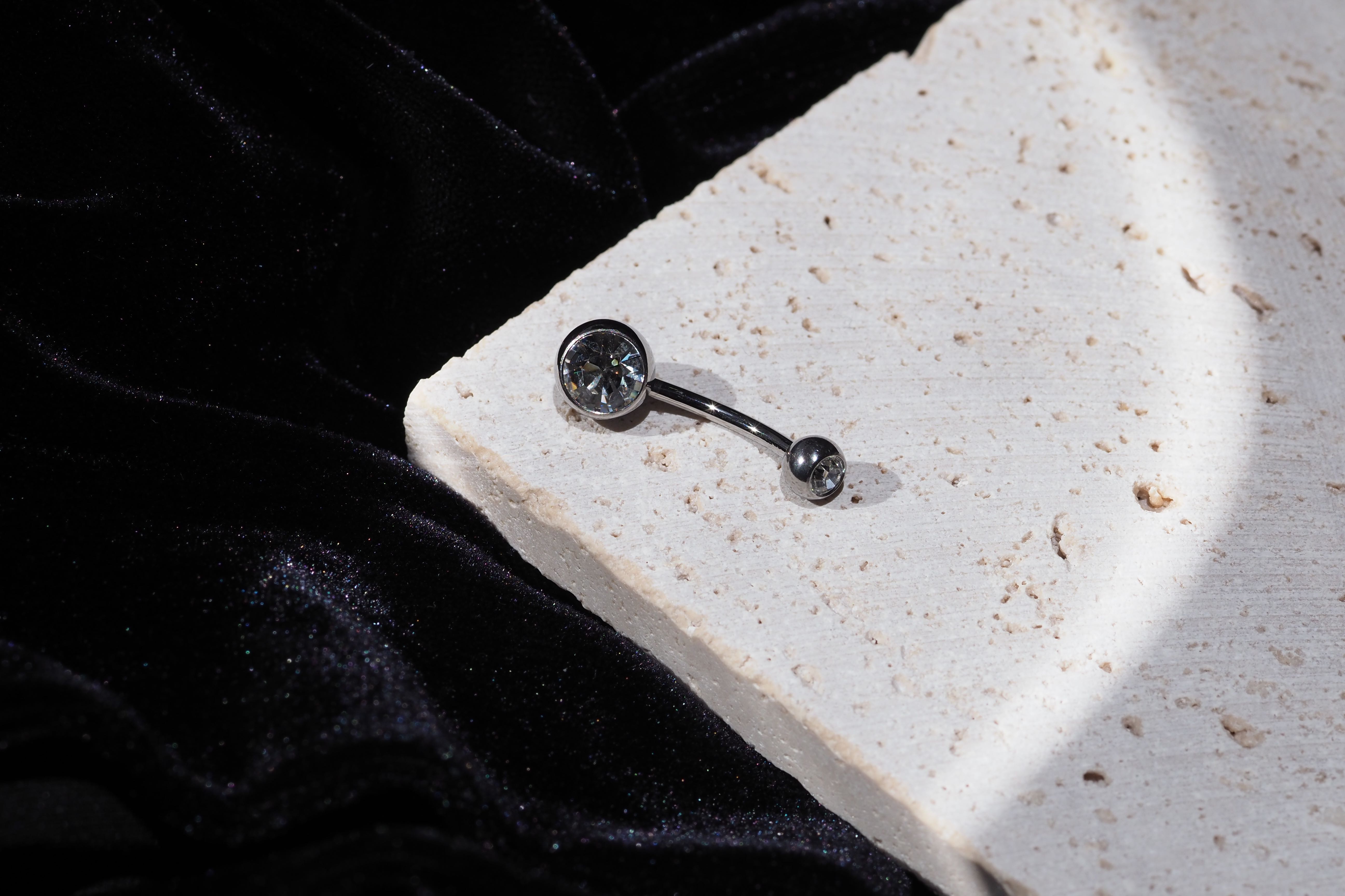 Belly Diamond titanium