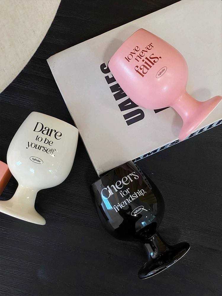 แก้วไวน์ 𝗰𝘂𝘁𝗲 𝗰𝘂𝘁𝗲 Twinnies Decor