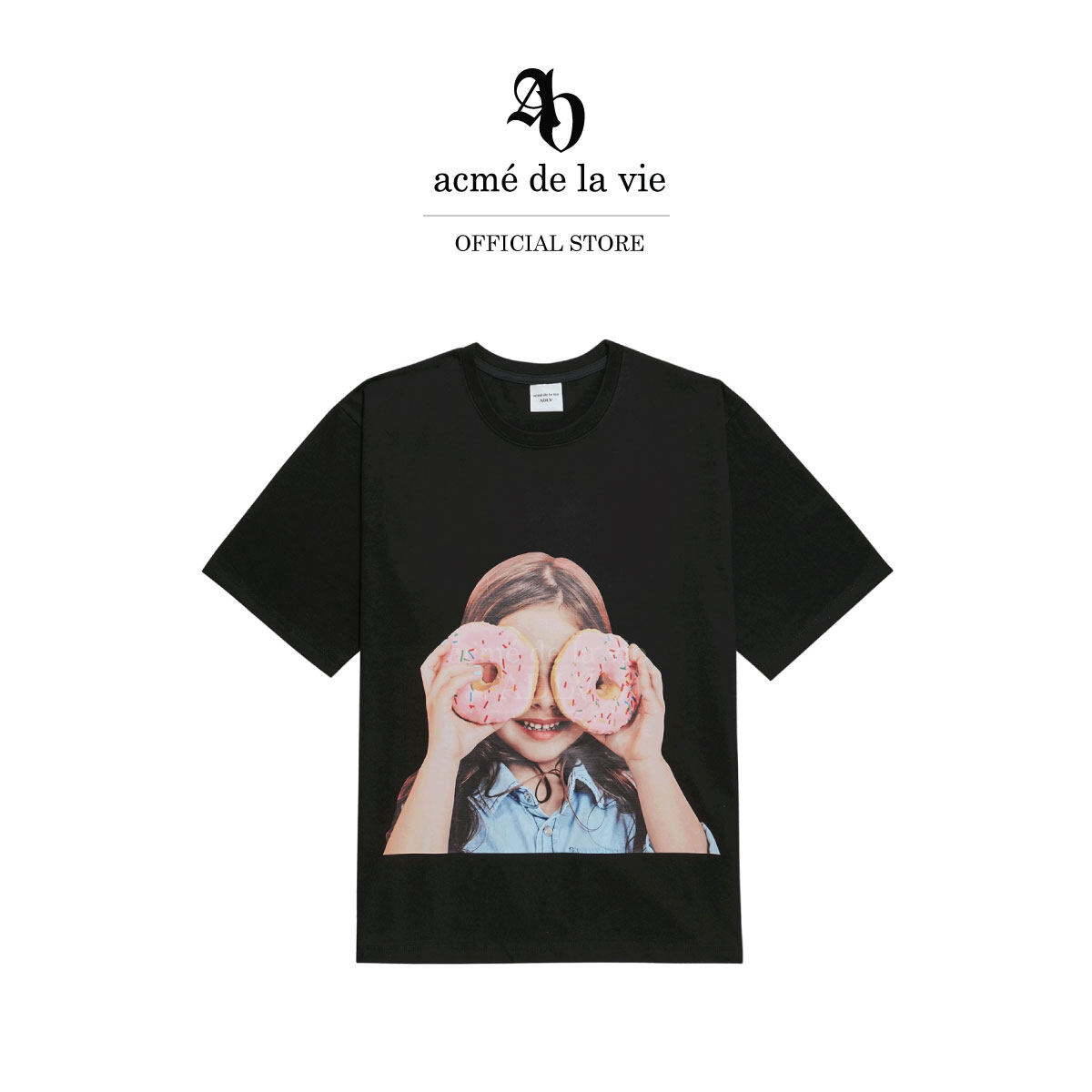 ADLV [acme de la vie] เสื้อยืด Oversize รุ่น Baby Face Short Sleeve T-Shirt Black Donut 3 Black
