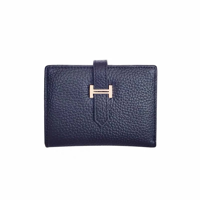 (Pre-order)หนังแท้100% 👝กระเป๋าสตางค์H แบบพับ