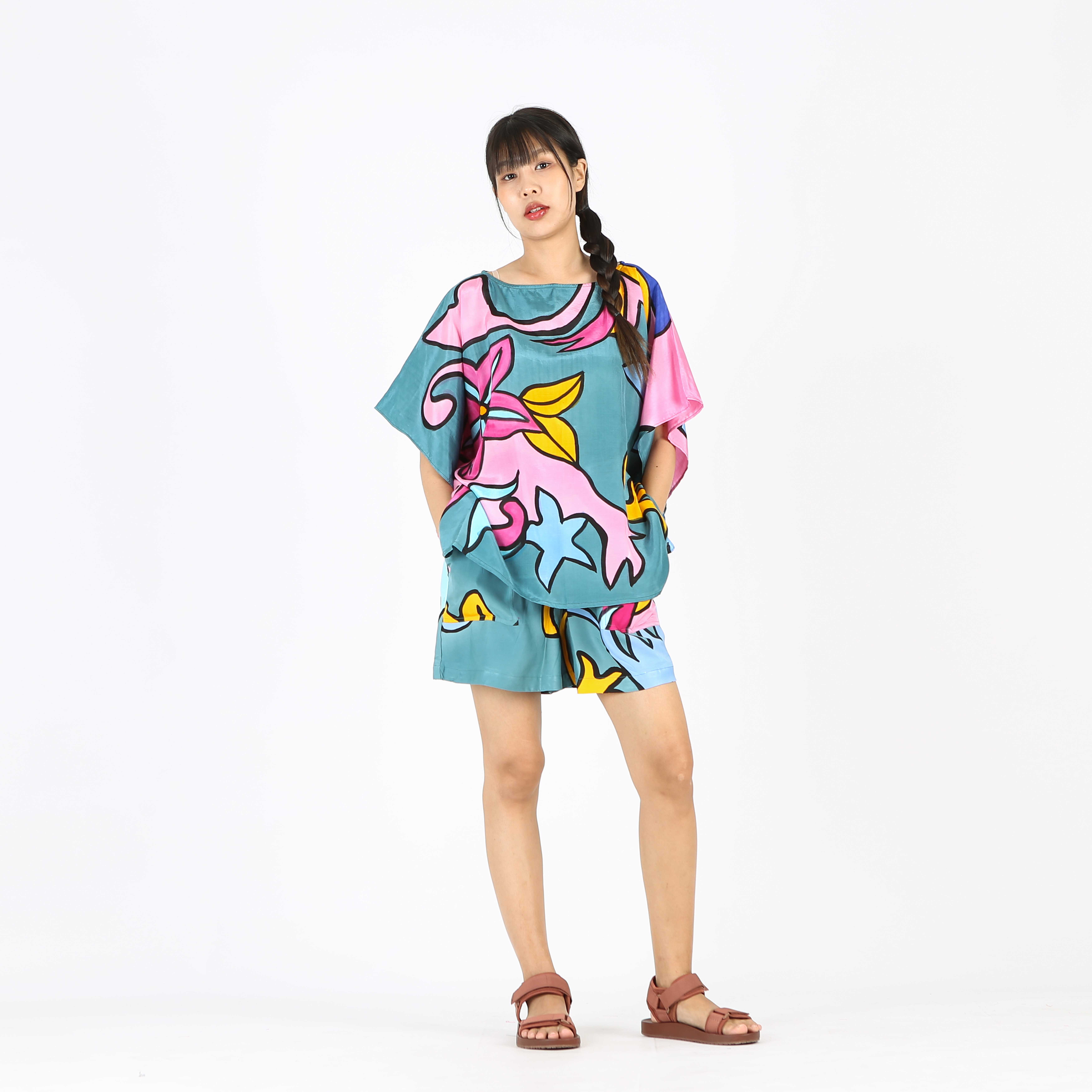 (Pre-order) Poncho Cotton Rayon Blouse Hand Paint For Summer Beach Vacation Normal Size