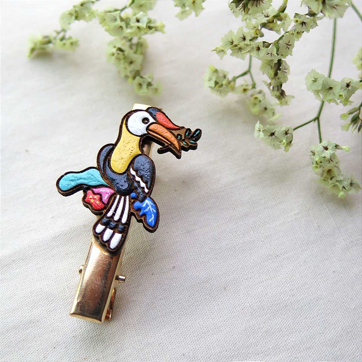 Wooden hair clip hornbill