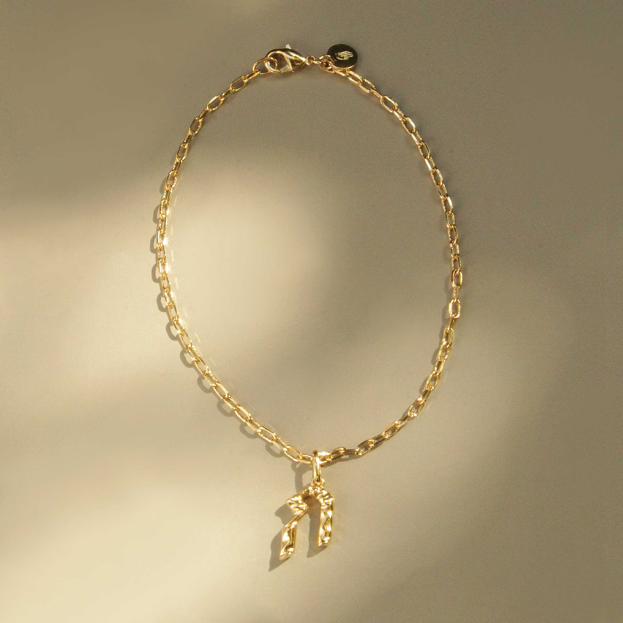 [ต - ส] Bangkok Letters Bracelet | สร้อยข้อมืออักษรกรุงเทพฯ