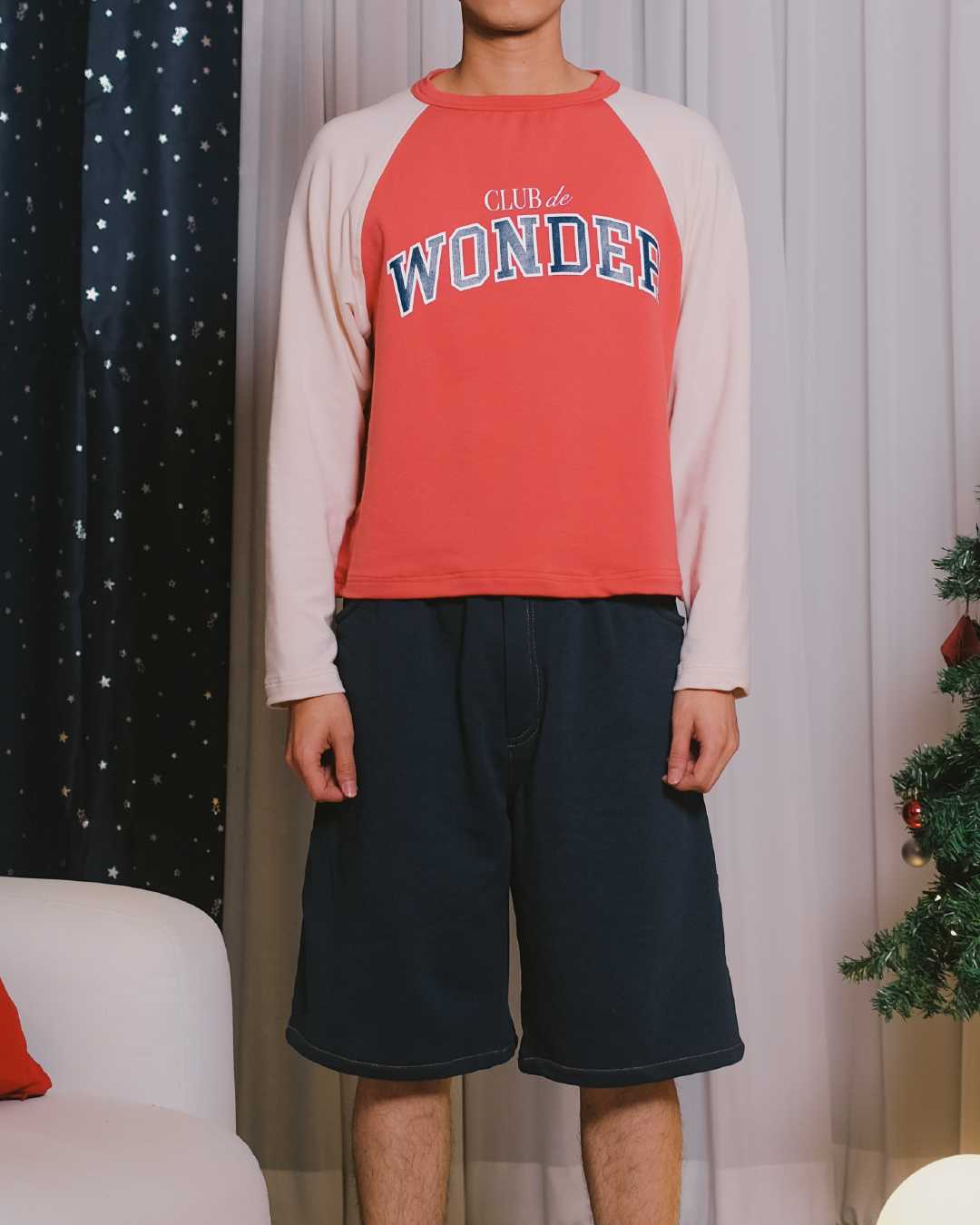 CLUB ✿ 54 ‘Club de Wonder’ Crop-Logsleeved T in Scarlet Red