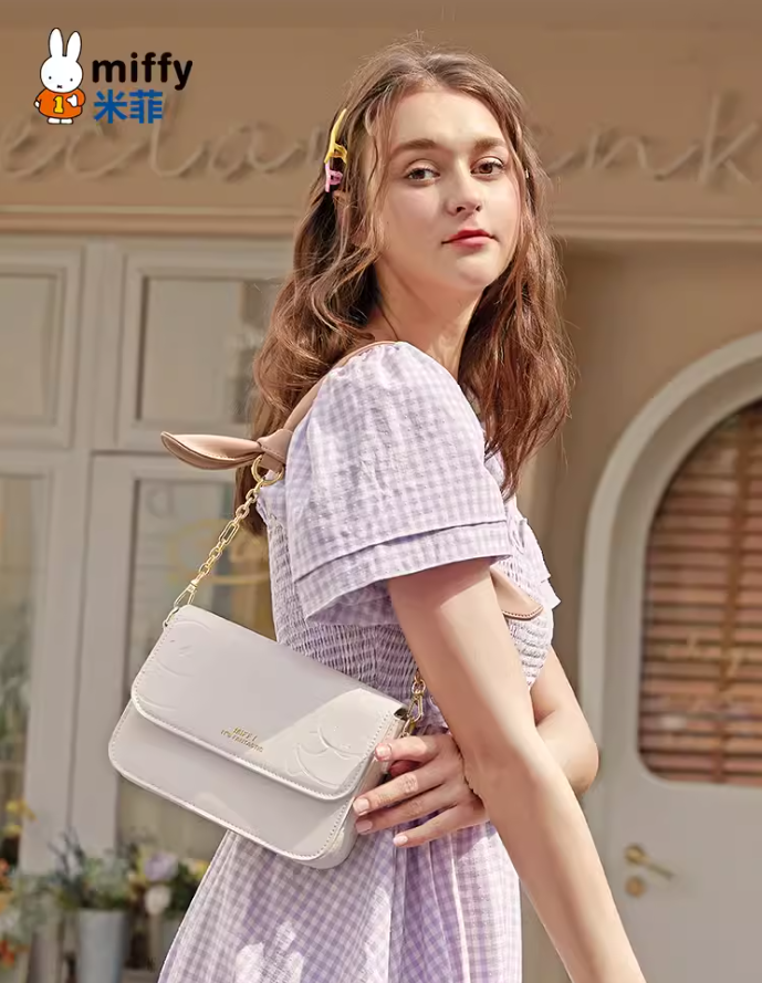 [Pre] กระเป๋าสะพายข้าง ถอดสายสะพายไหล่ได้ กระต่าย miffy
