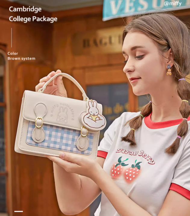 [Pre] กระเป๋าสะพายข้างกระต่าย miffy มี2สี