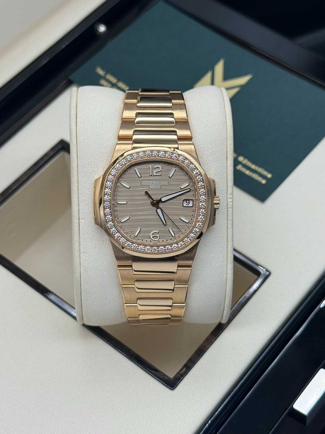 Patek 7010/1r Gold