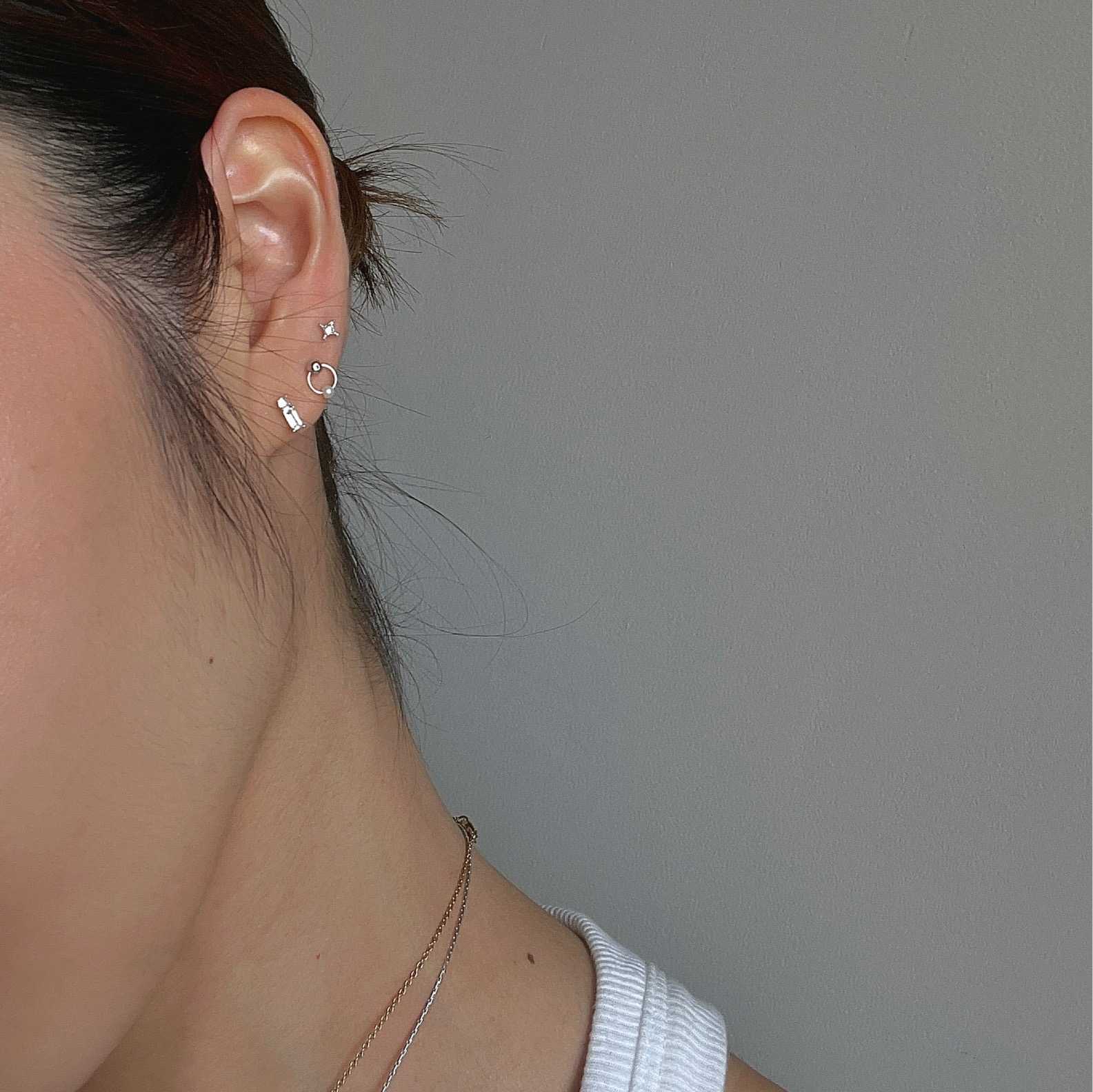 Stud 101 Collection Rhodium plated (ราคาต่อชิ้น/price per piece)