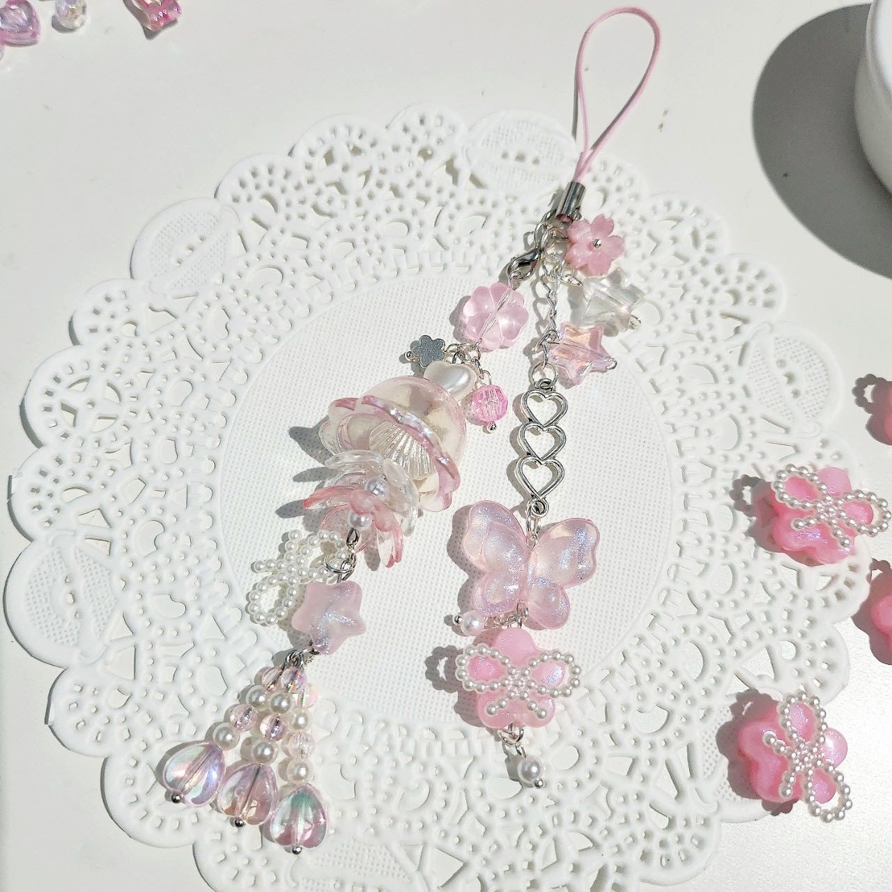 พวงกุญแจแฮนด์เมด 100% น้องกระพรุนชมพู pink jellyfish blossom