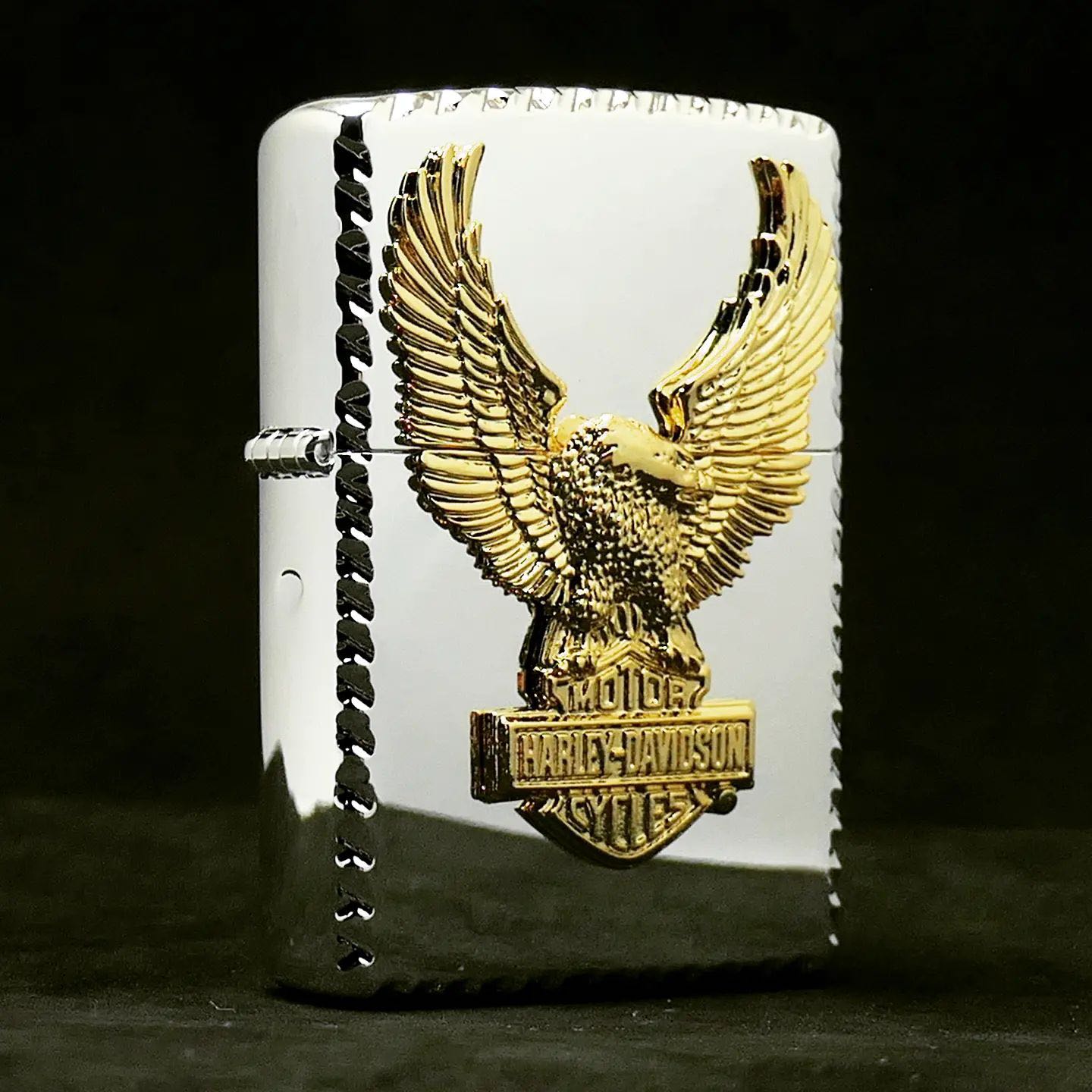 Zippo ไฟแช็กรุ่น HDP-21 Harley Davidson -  Eagle (Silver-Gold)