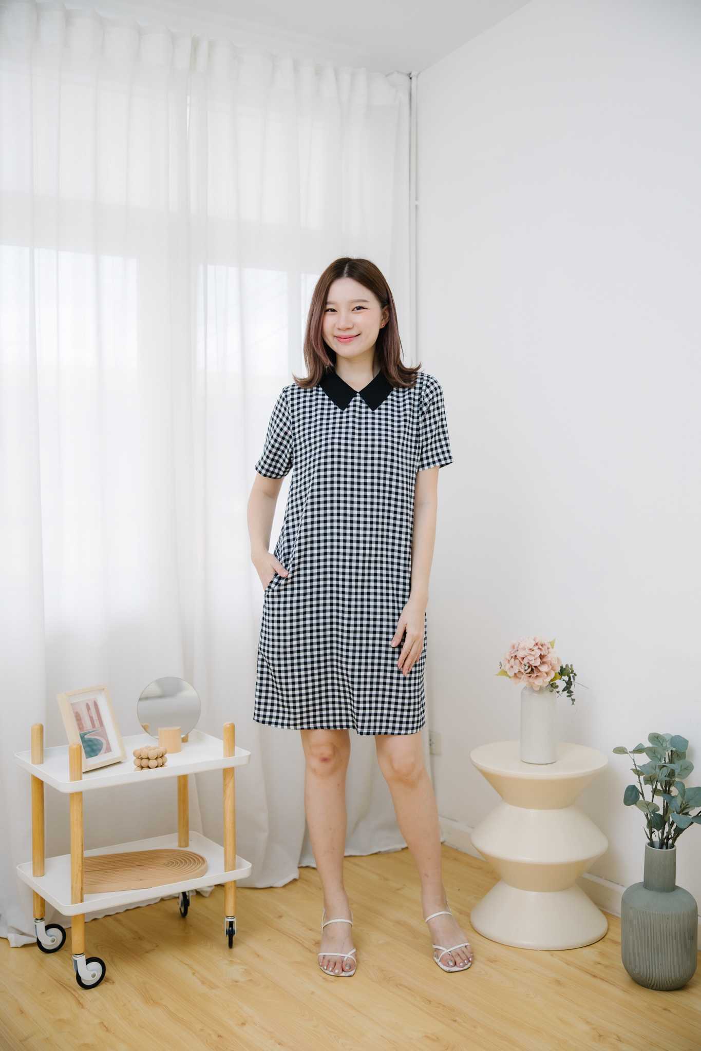 ชุดให้นม Black Scott colar dress