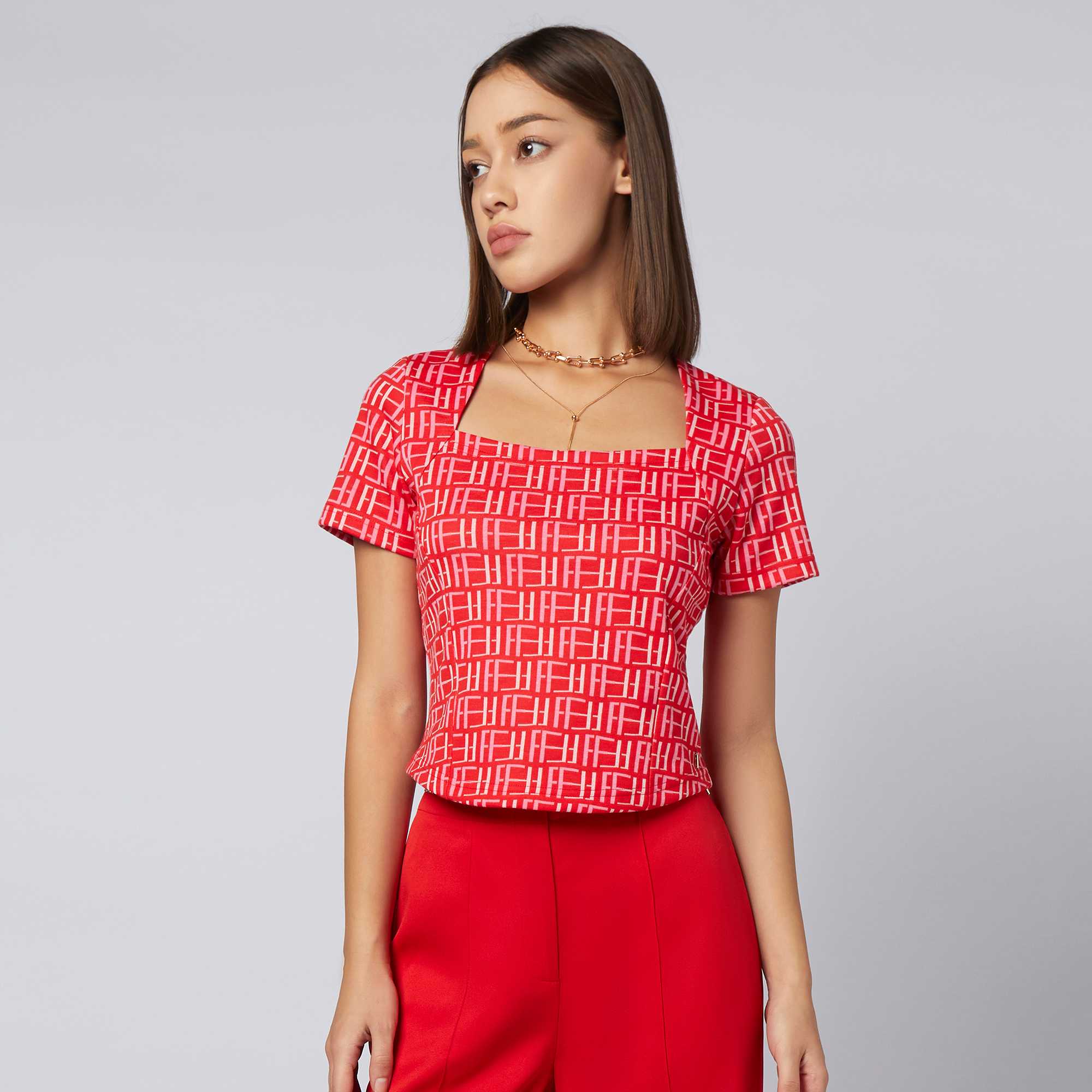 เสื้อนิตลายโมโนแกรม | FF Monogram Print Corset Style Knit Top | 06331