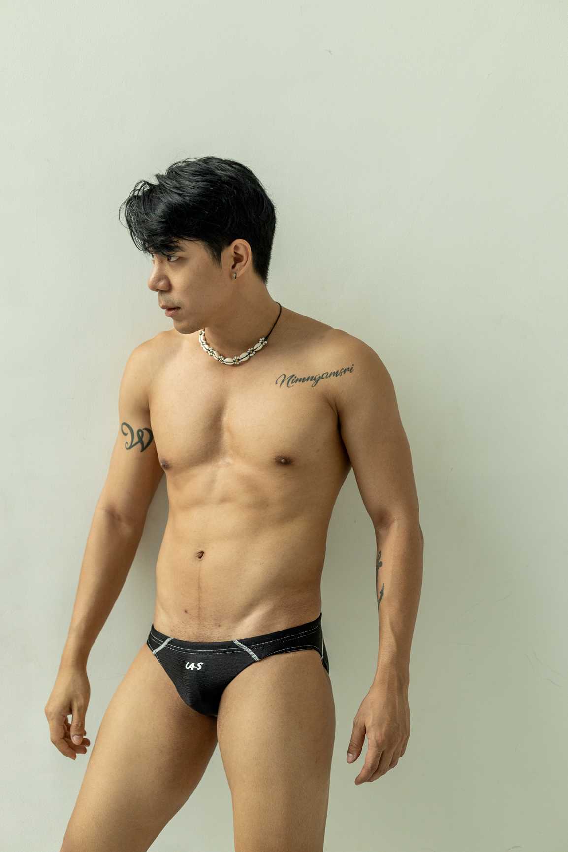 Guy Basic Black
