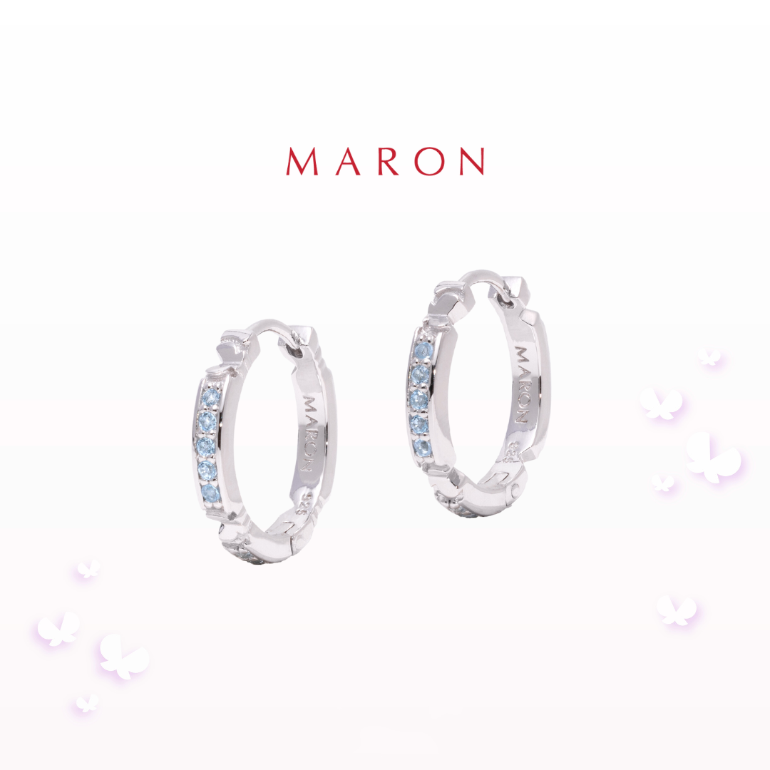 MARON - Happy Sign Huggie Earrings with Swiss Blue Topaz เงินแท้925 พลอยแท้ พลอยสวิซบลูโทแพซ