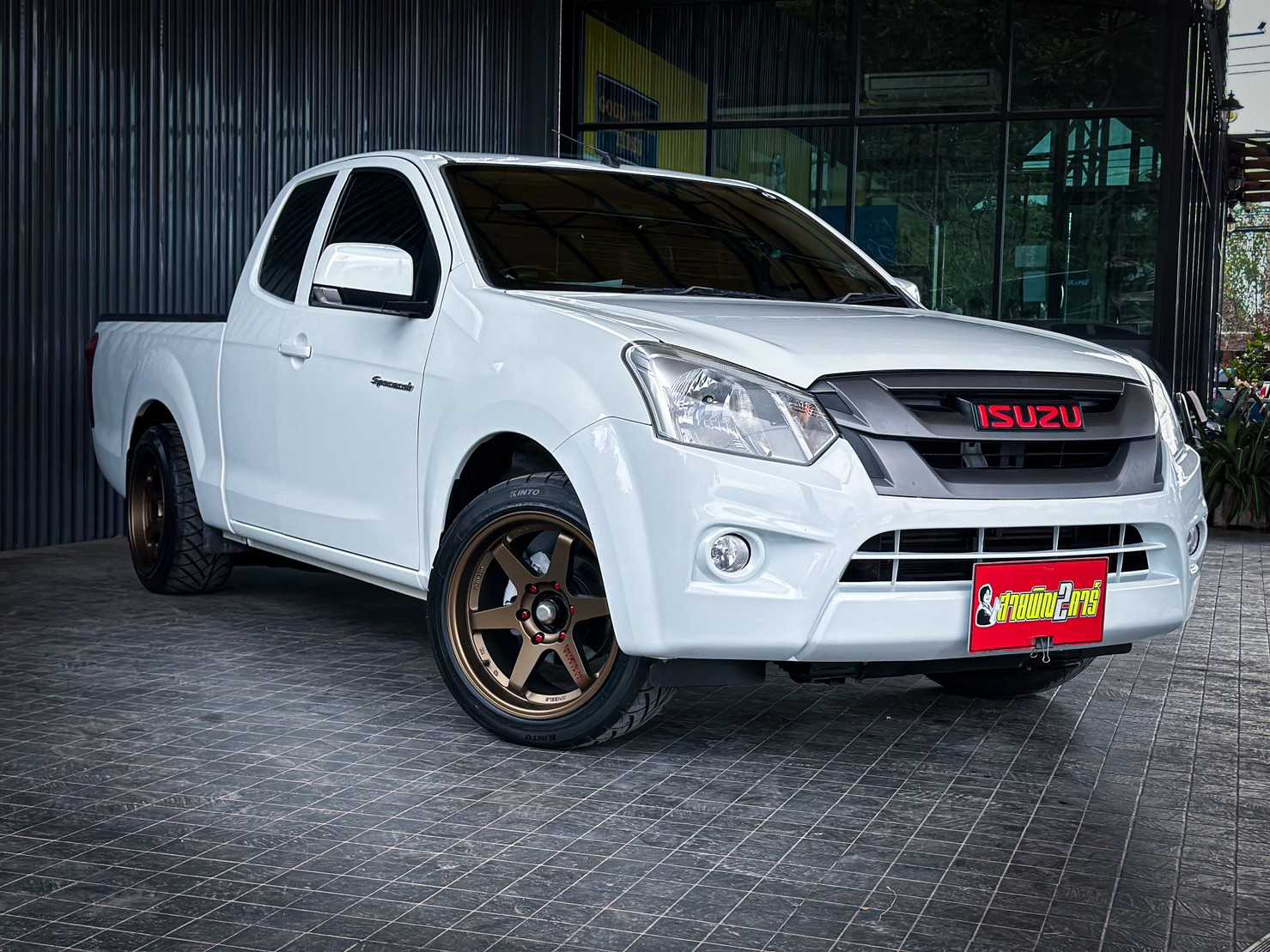 ISUZU  D - MAX  L