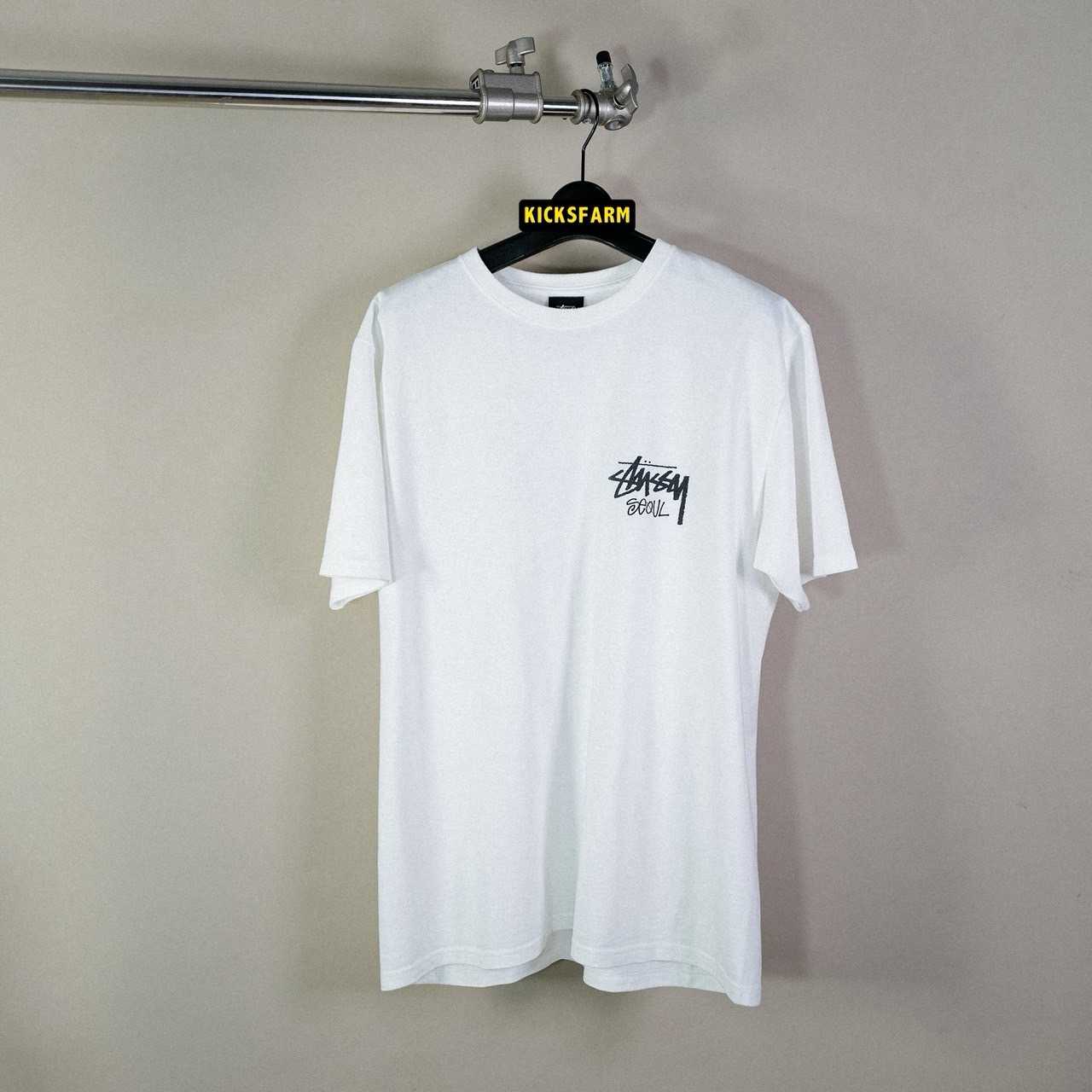 STÜSSY SEOUL TEE (WHITE)