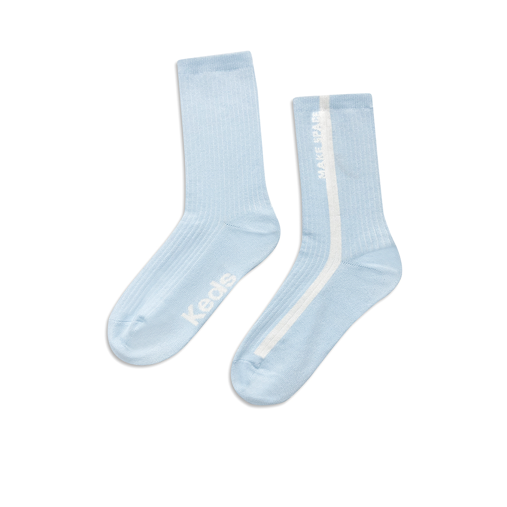 ถุงเท้า รุ่น STRIPE CREW SOCKS สีฟ้า/ครีม