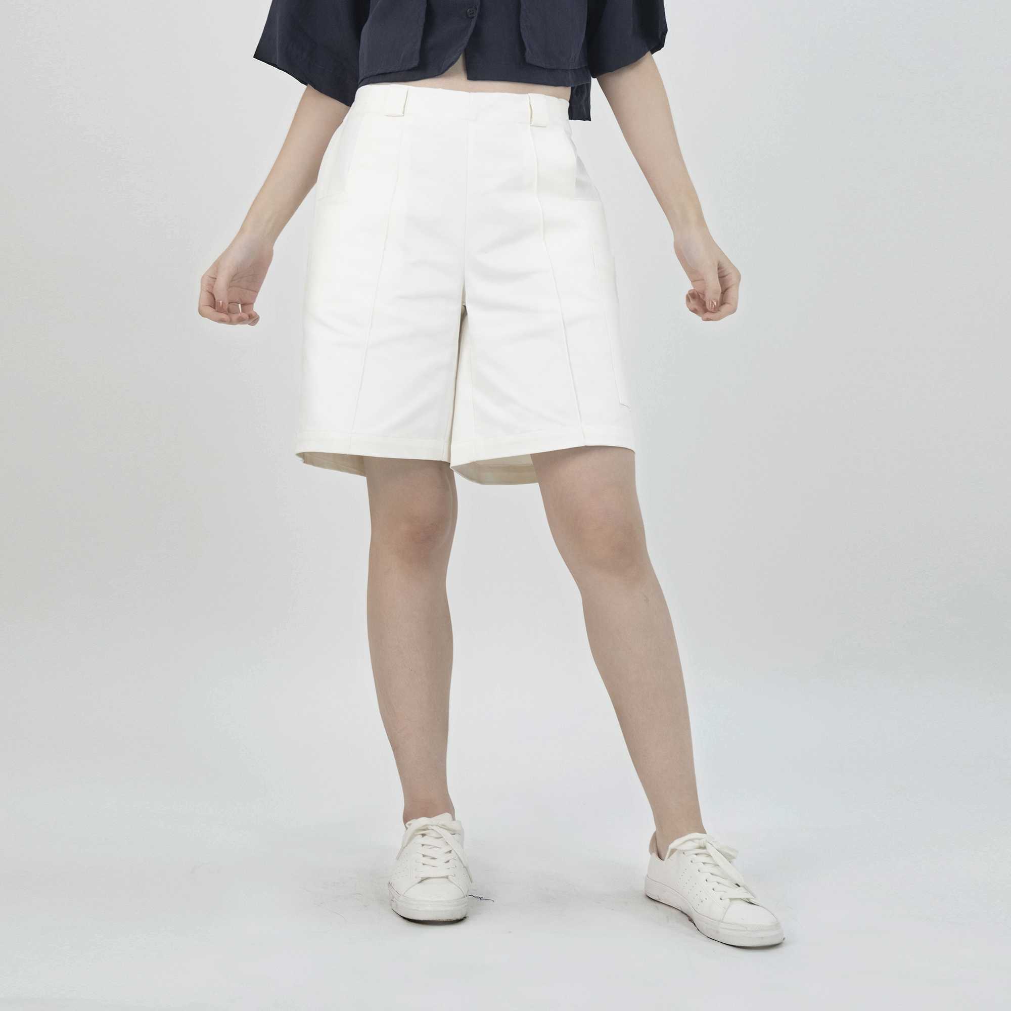 QueenCows กางเกงหลังคลอด Tim Off White Pant