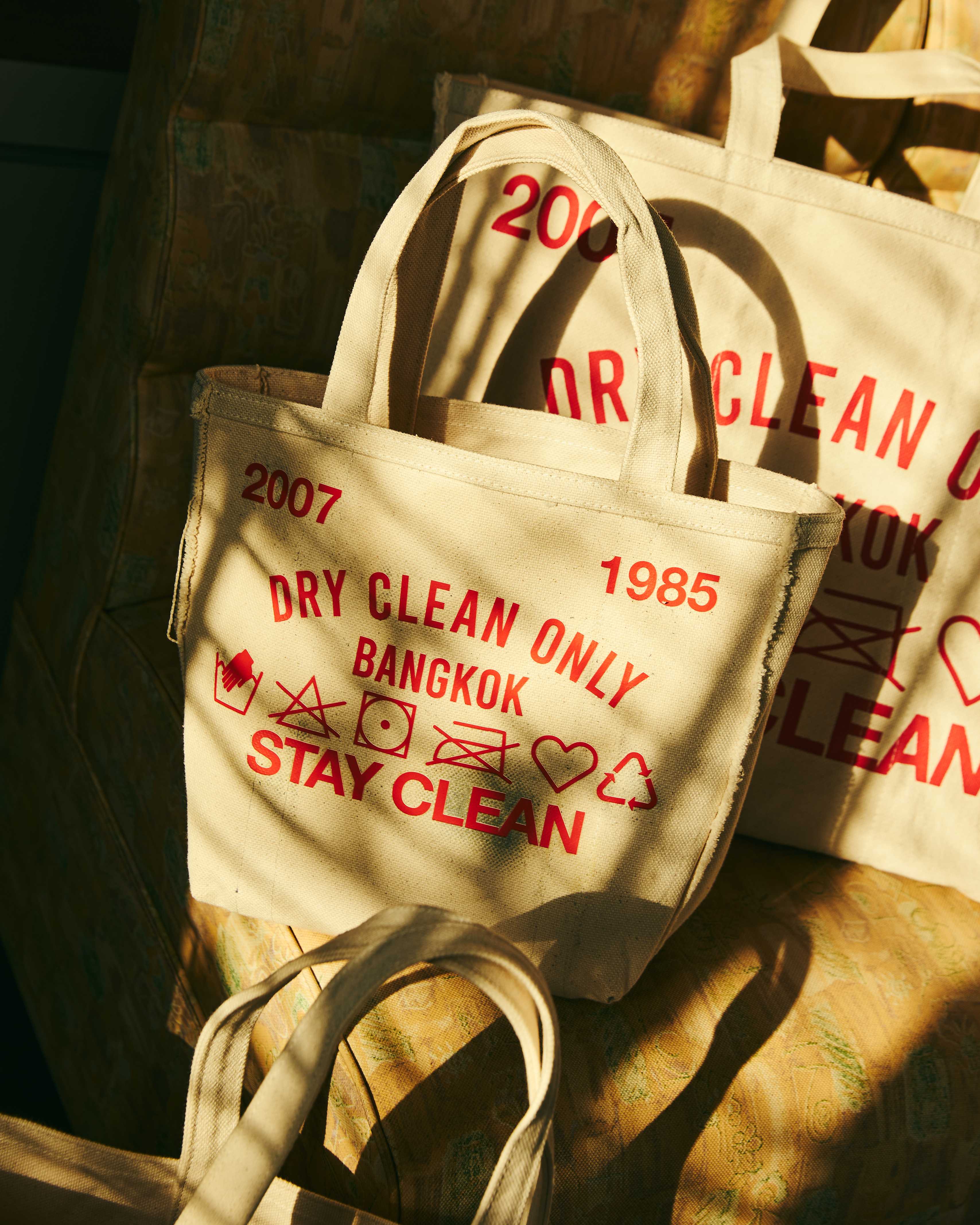 SMALL CLASSIC TOTE BAG ( RED )