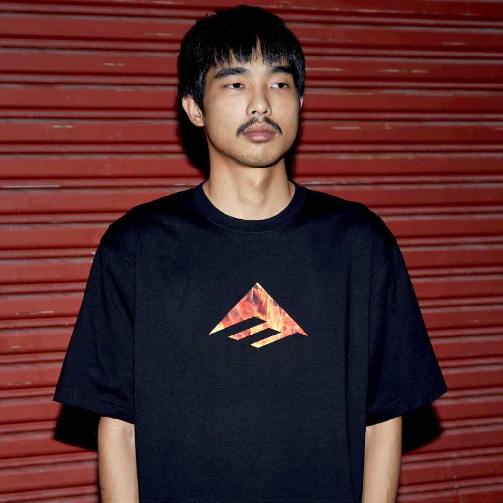 EMERICA เสื้อยืด TRIANGLE S/S TEE