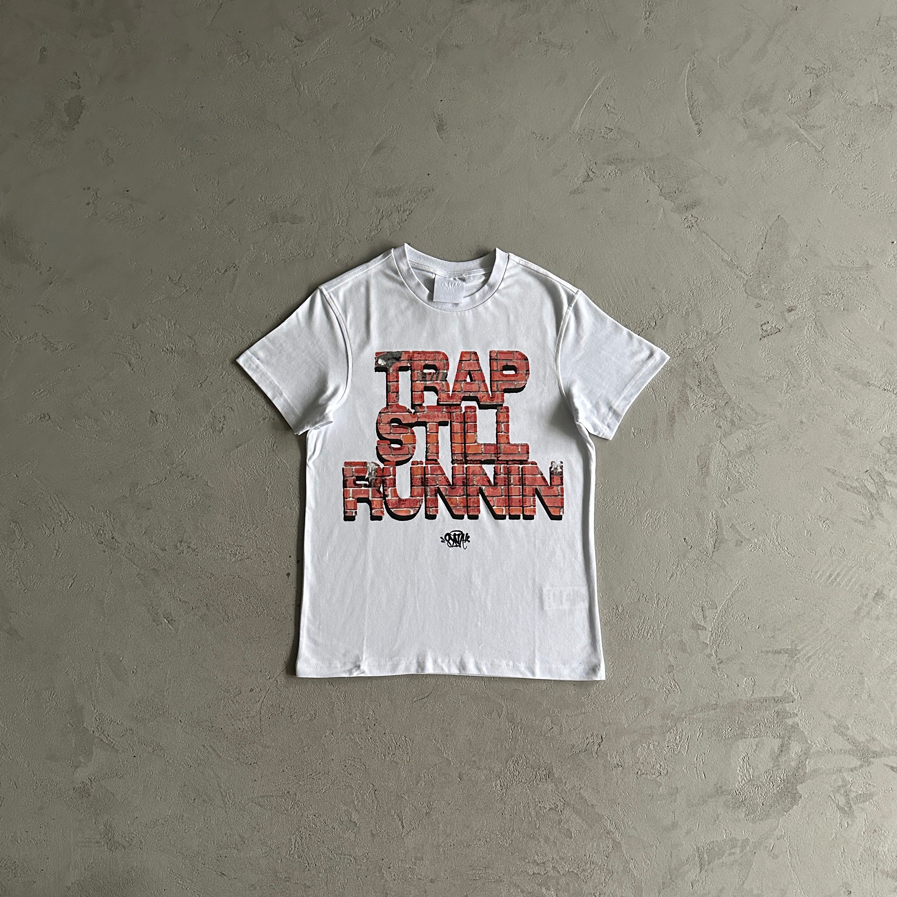 Syna World Trap Still Runnin Tee