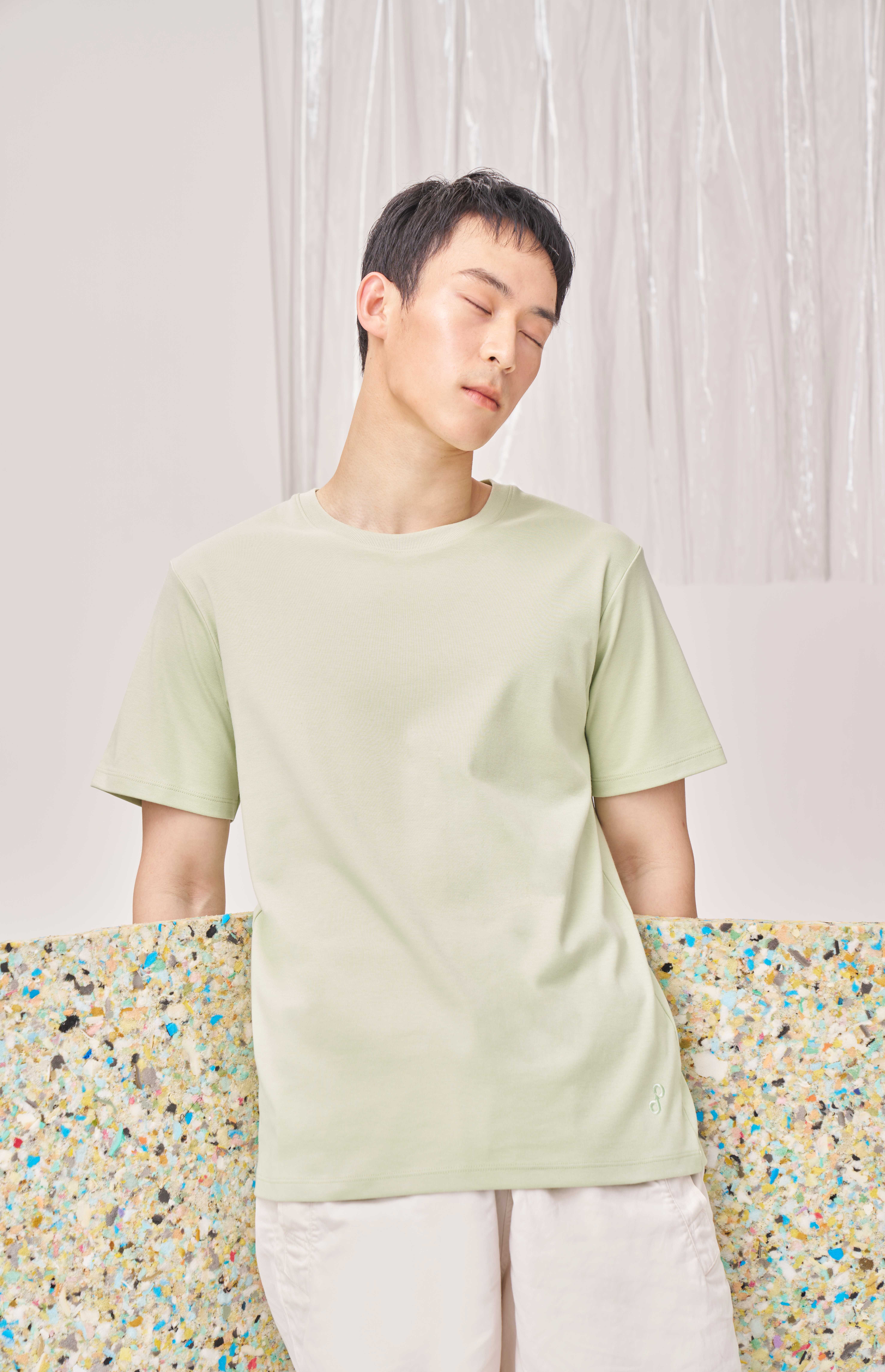 UPTOYOU UNISEX BASIC GREEN TEA TEE